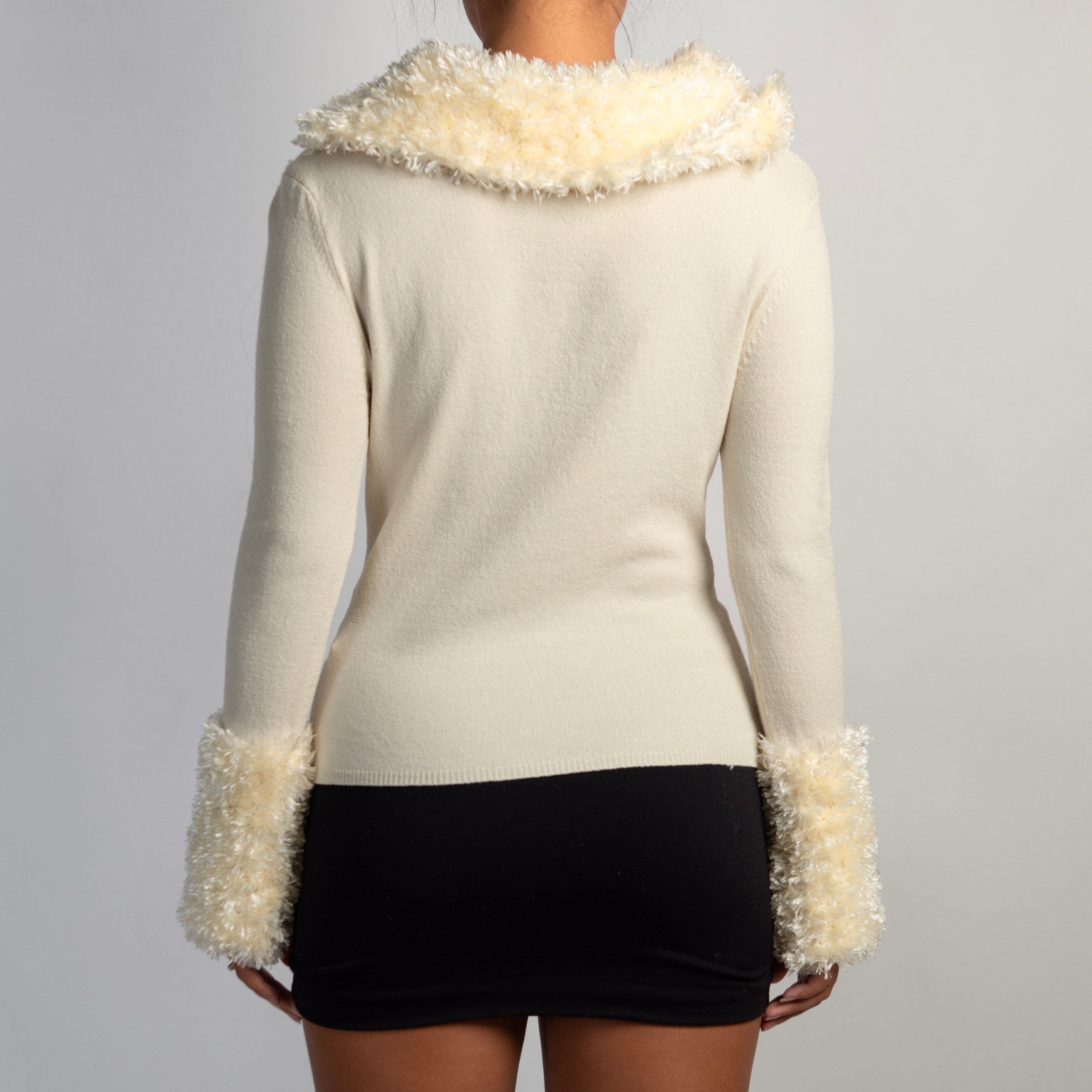 CREAM SHAG TRIM TOP