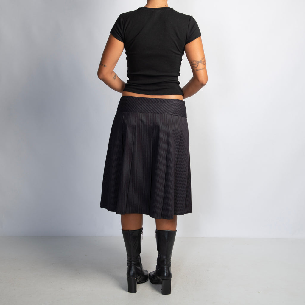 PINSTRIPE PLEATED SKIRT