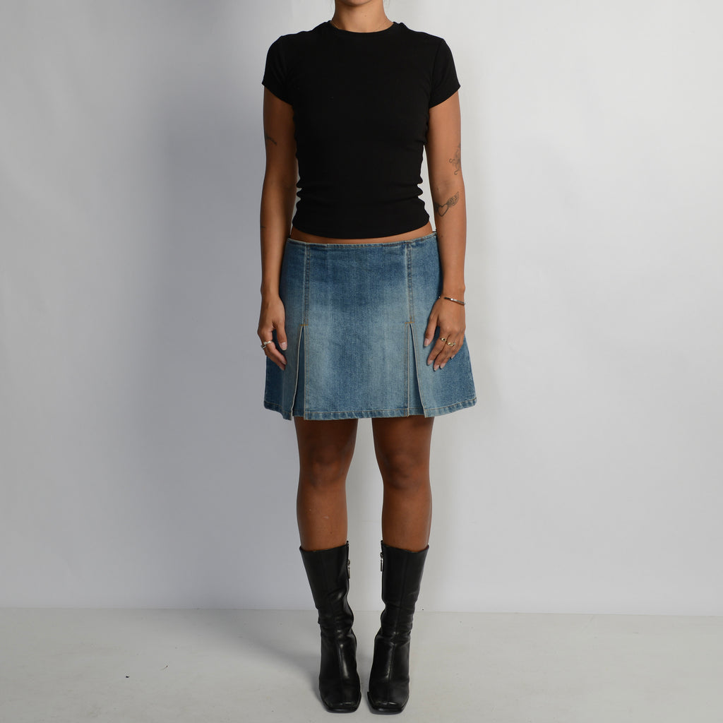 PLEATED DENIM SKIRT