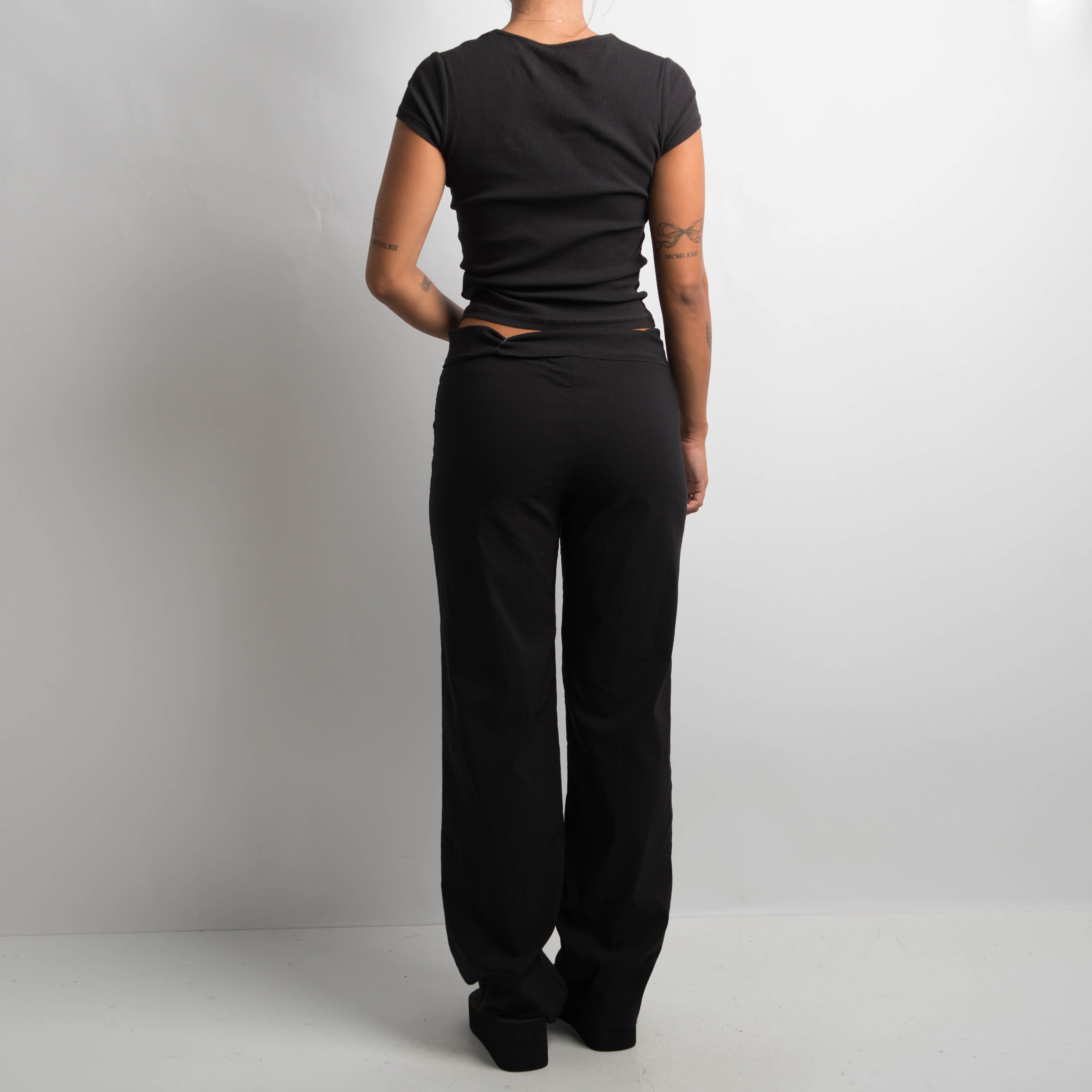 V FRONT STRETCH PANTS