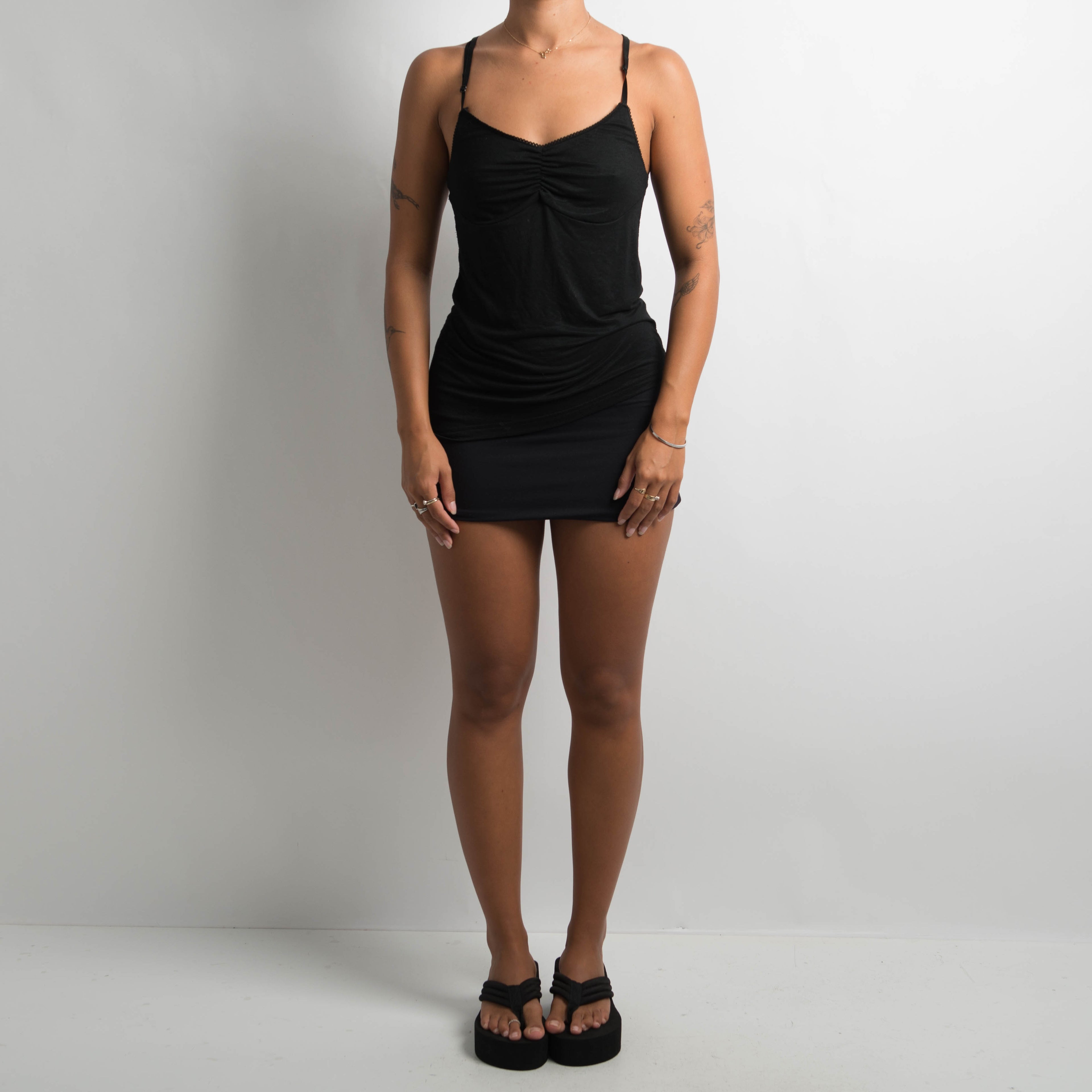 BLACK STRETCH CAMISOLE