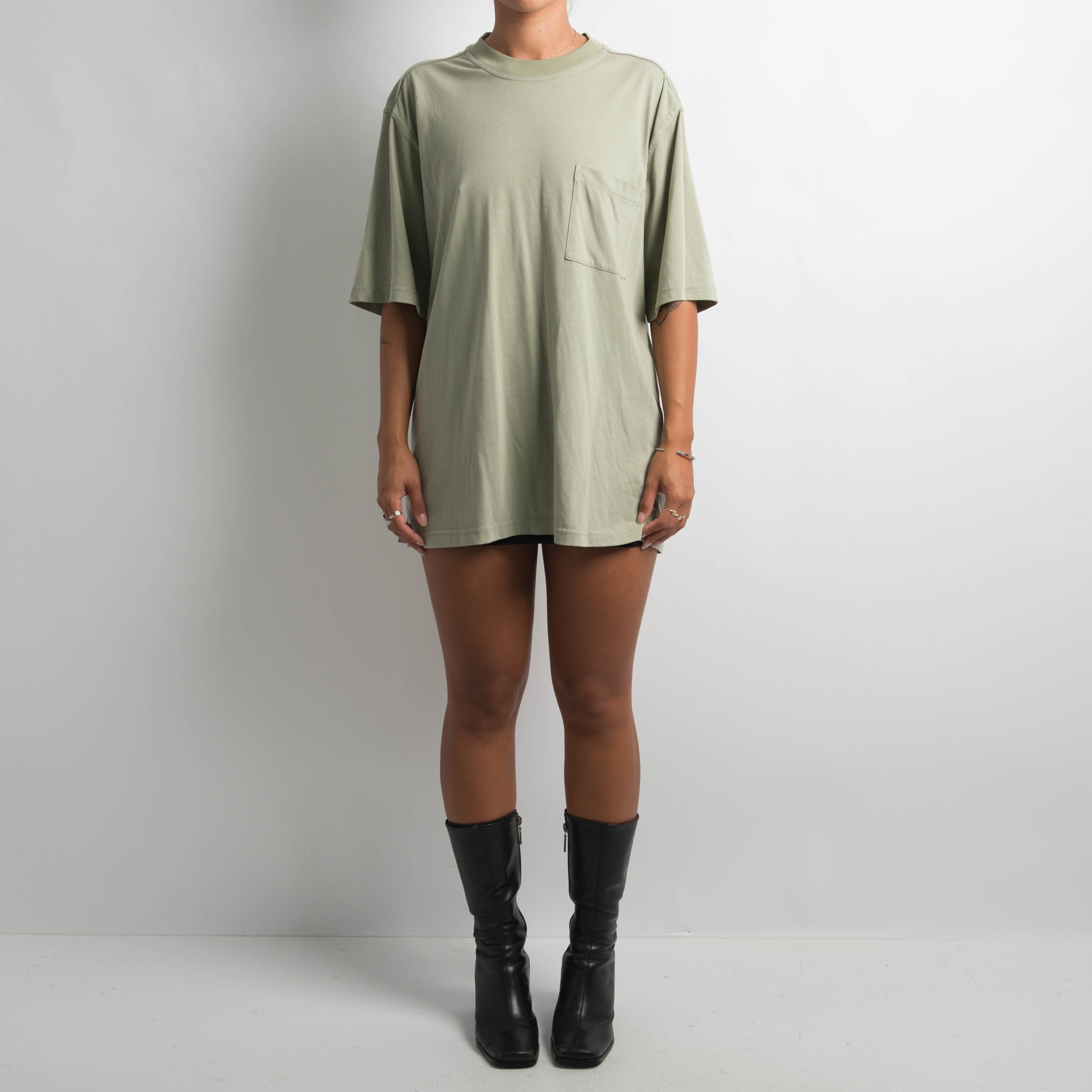 GREEN OVERSIZED TSHIRT
