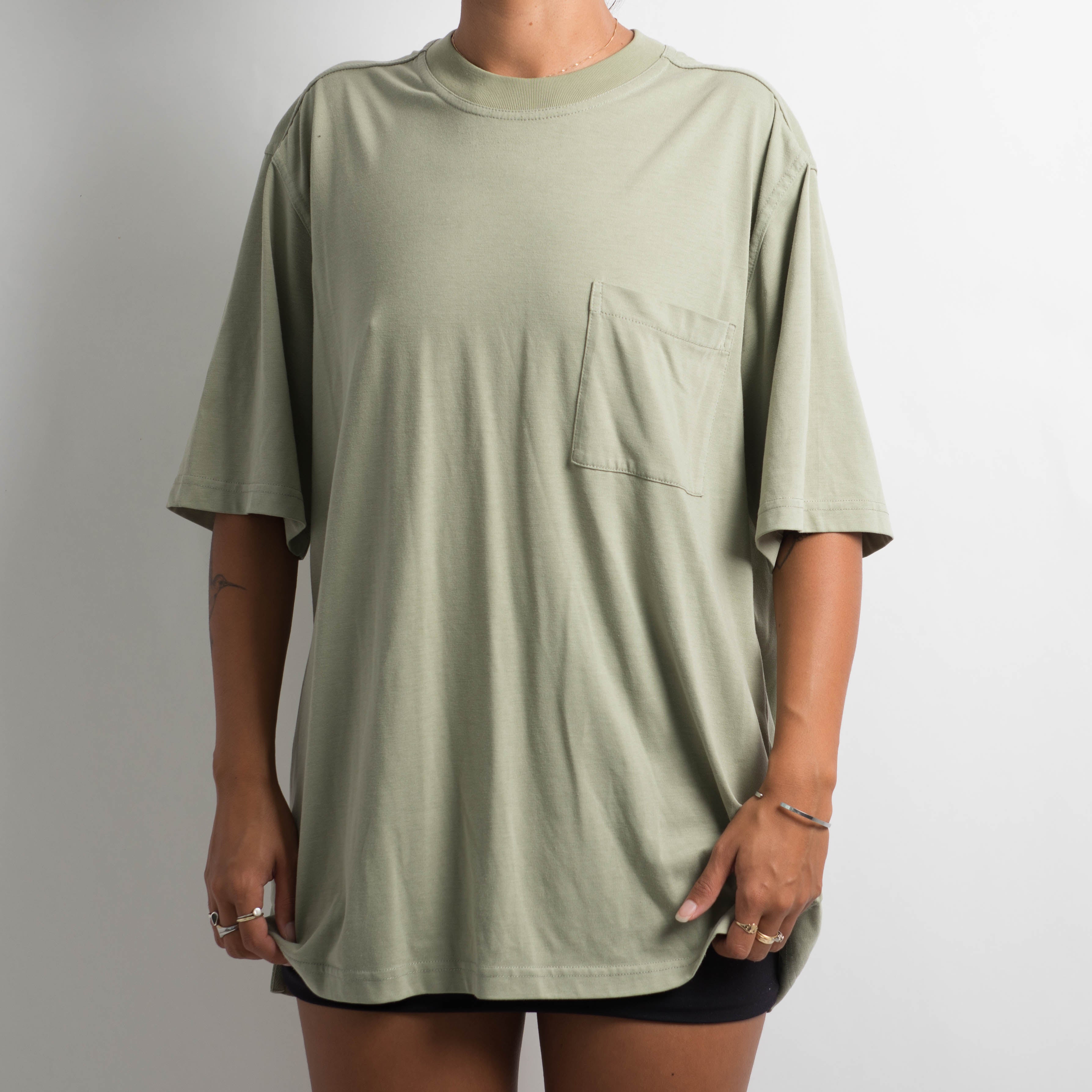 GREEN OVERSIZED TSHIRT