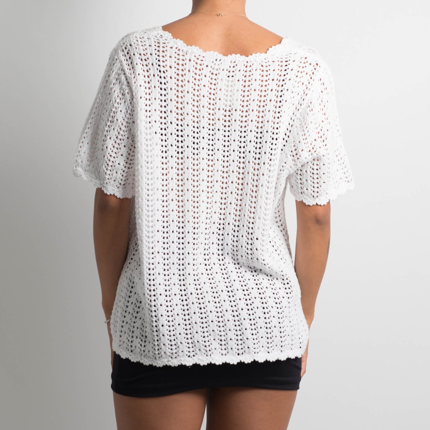 WHITE CROCHET KNIT TOP