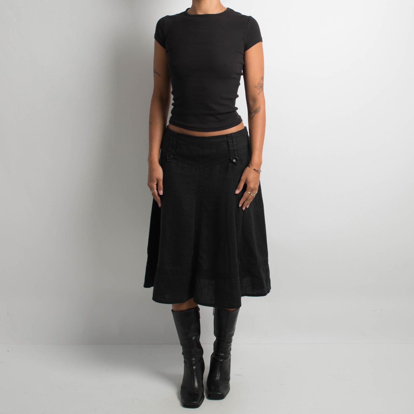 BLACK LINEN MIDI SKIRT