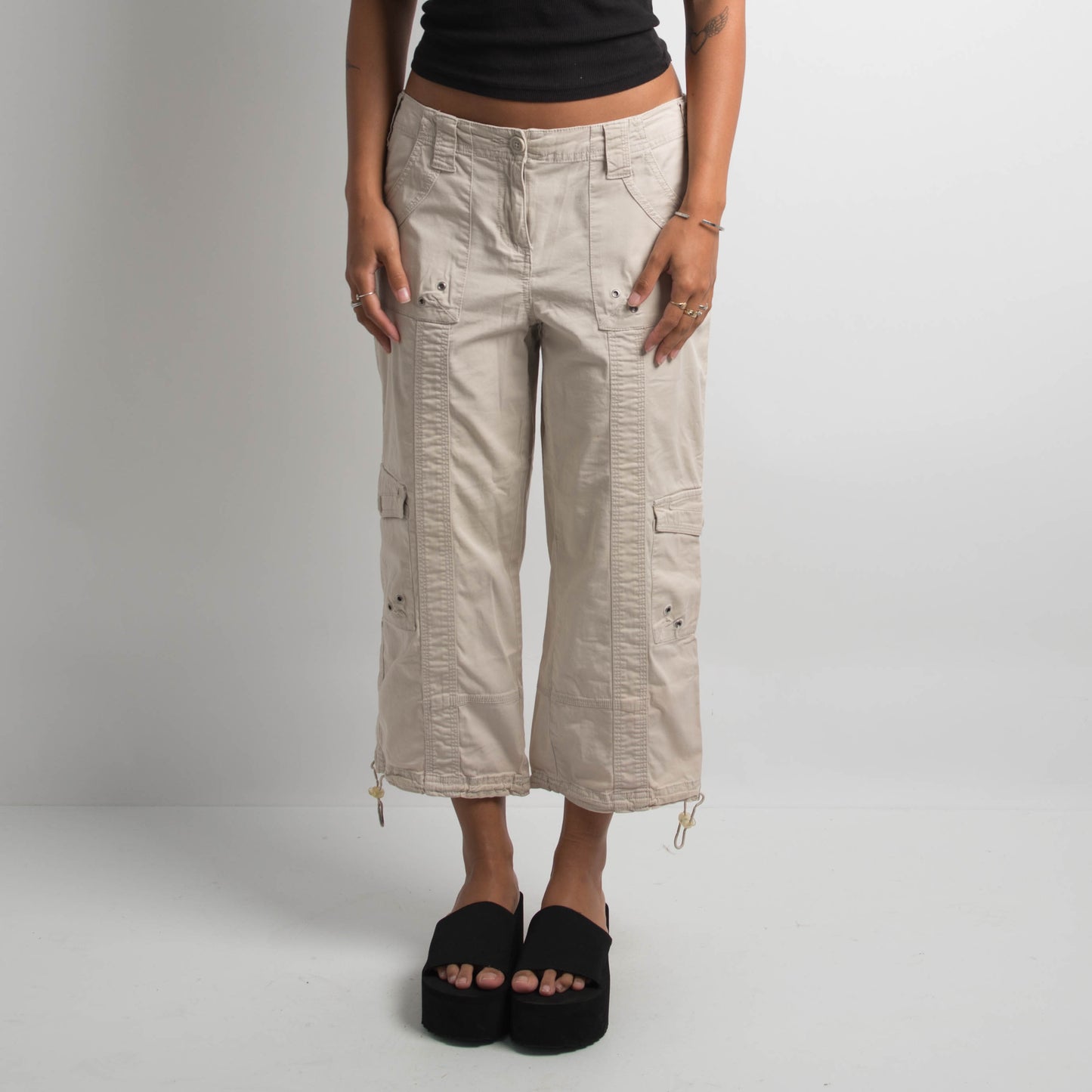 CREAM CAPRI CARGO UTILITY PANTS