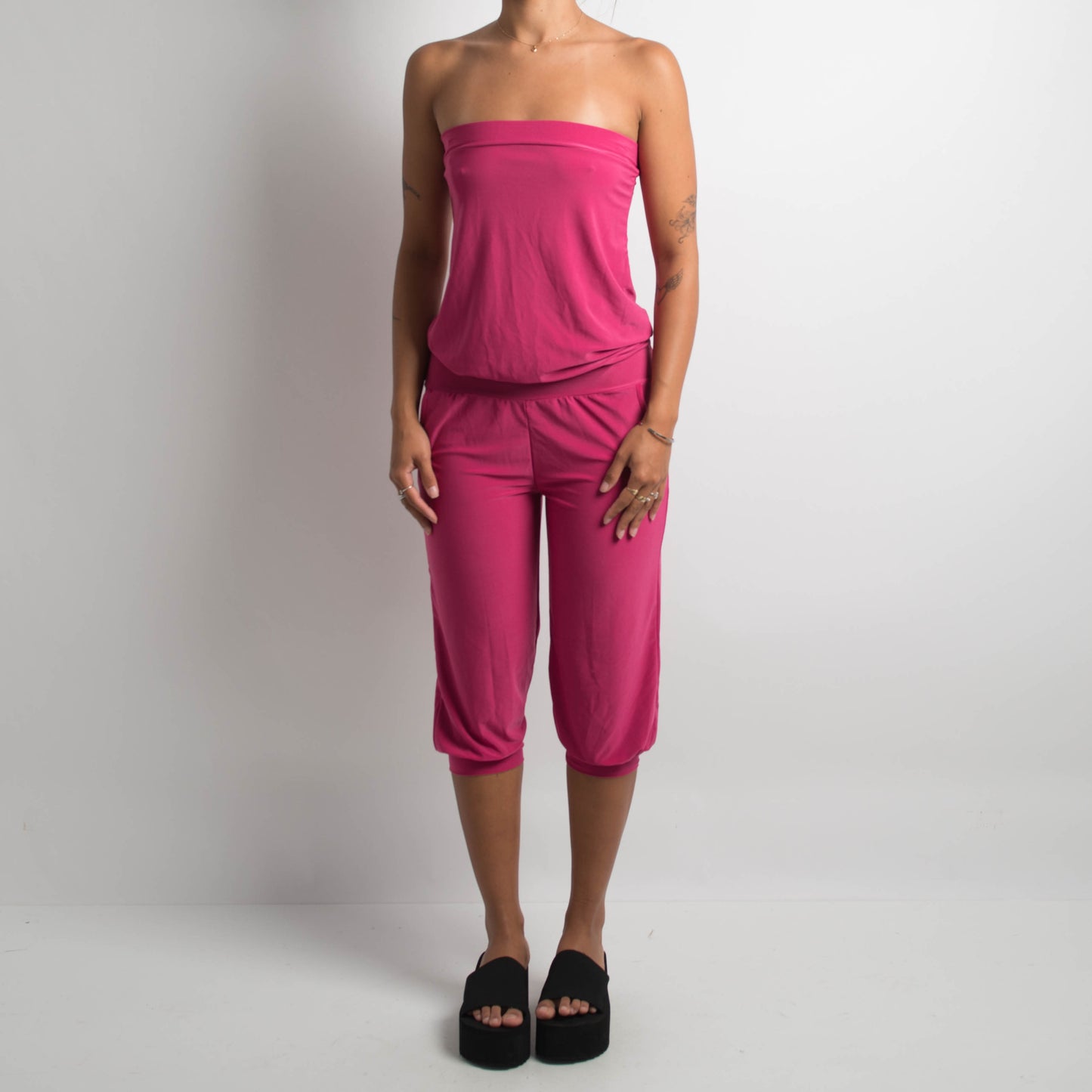 PINK STRAPLESS CAPRI JUMPSUIT