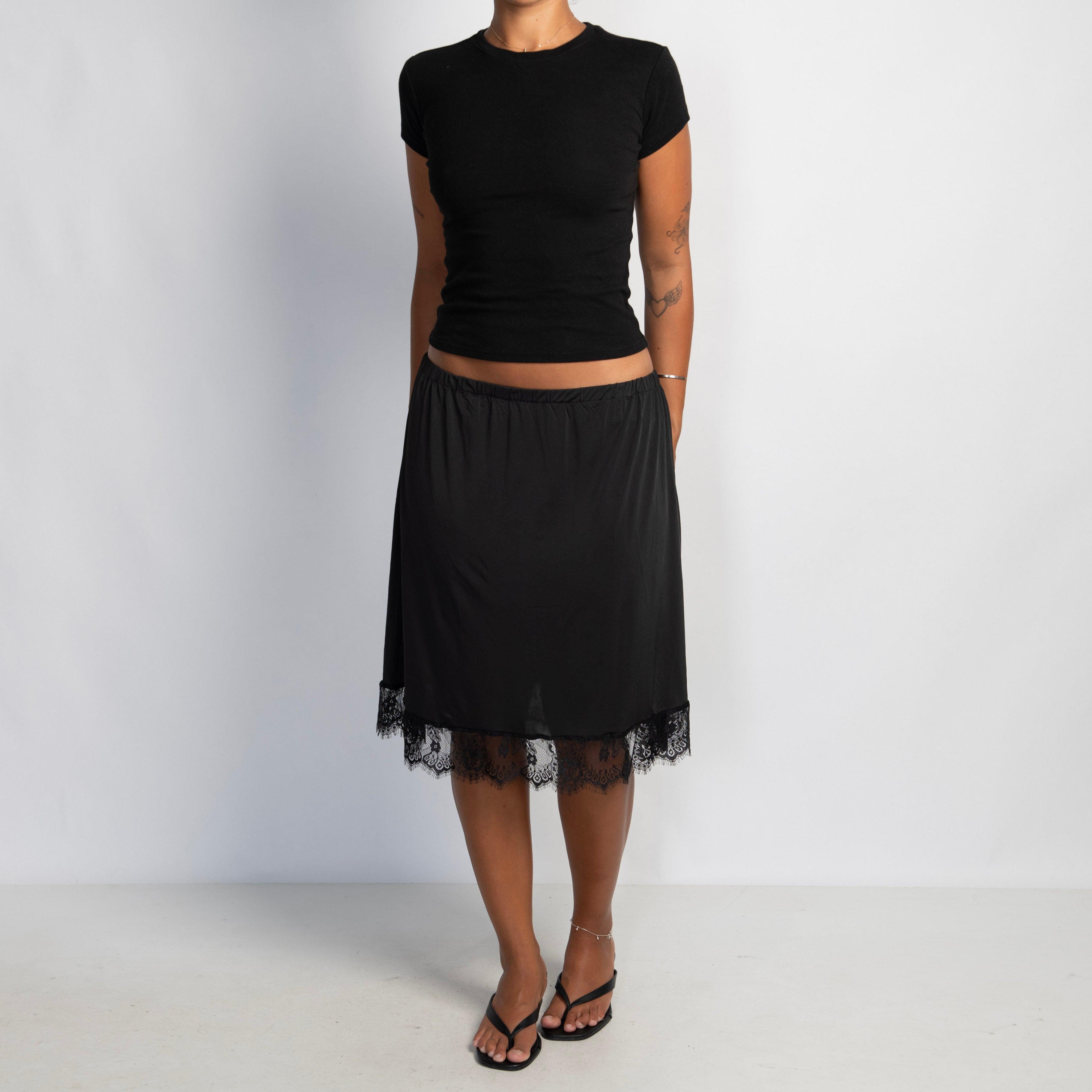 BLACK LACE TRIM SKIRT