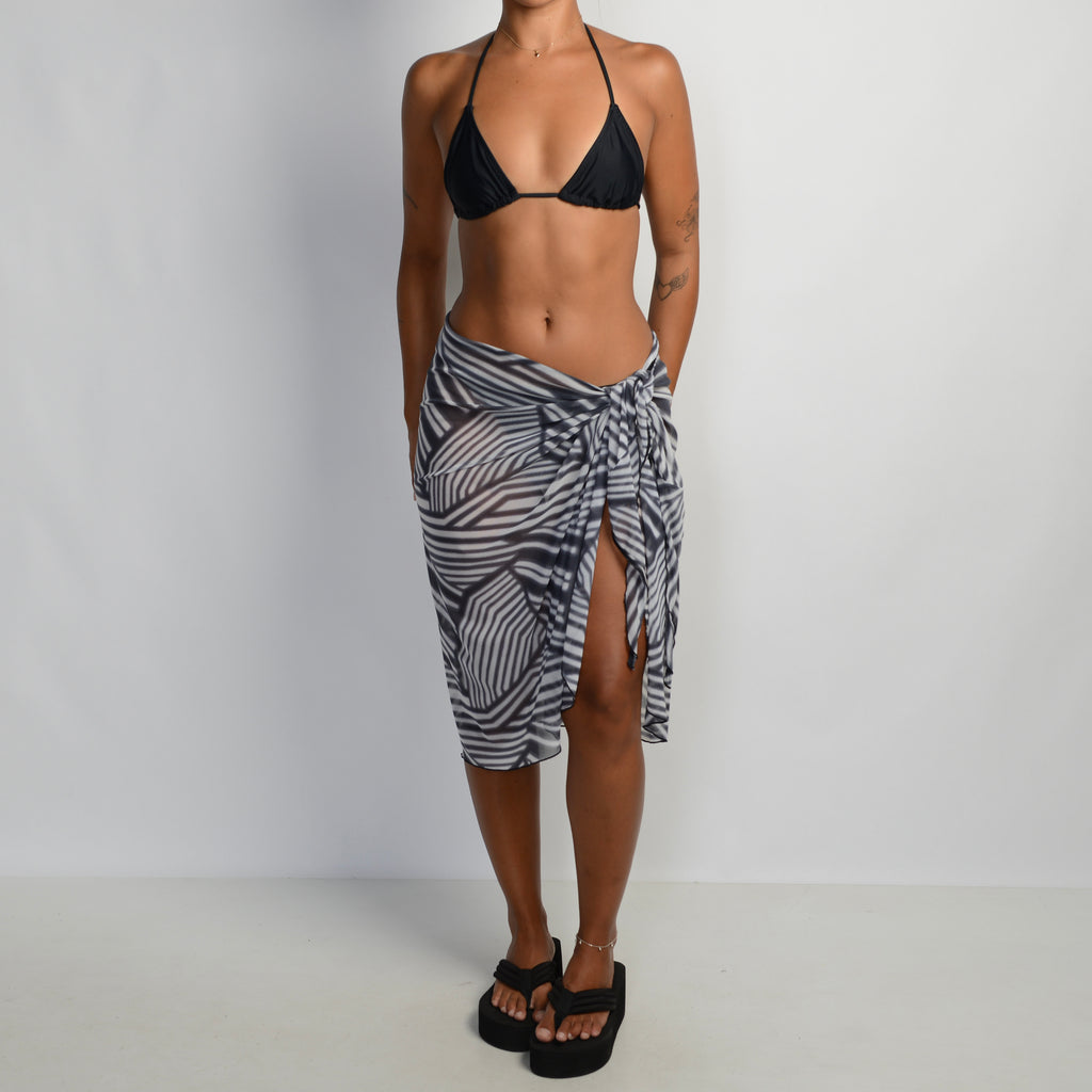 GREY PATTERN MESH SARONG