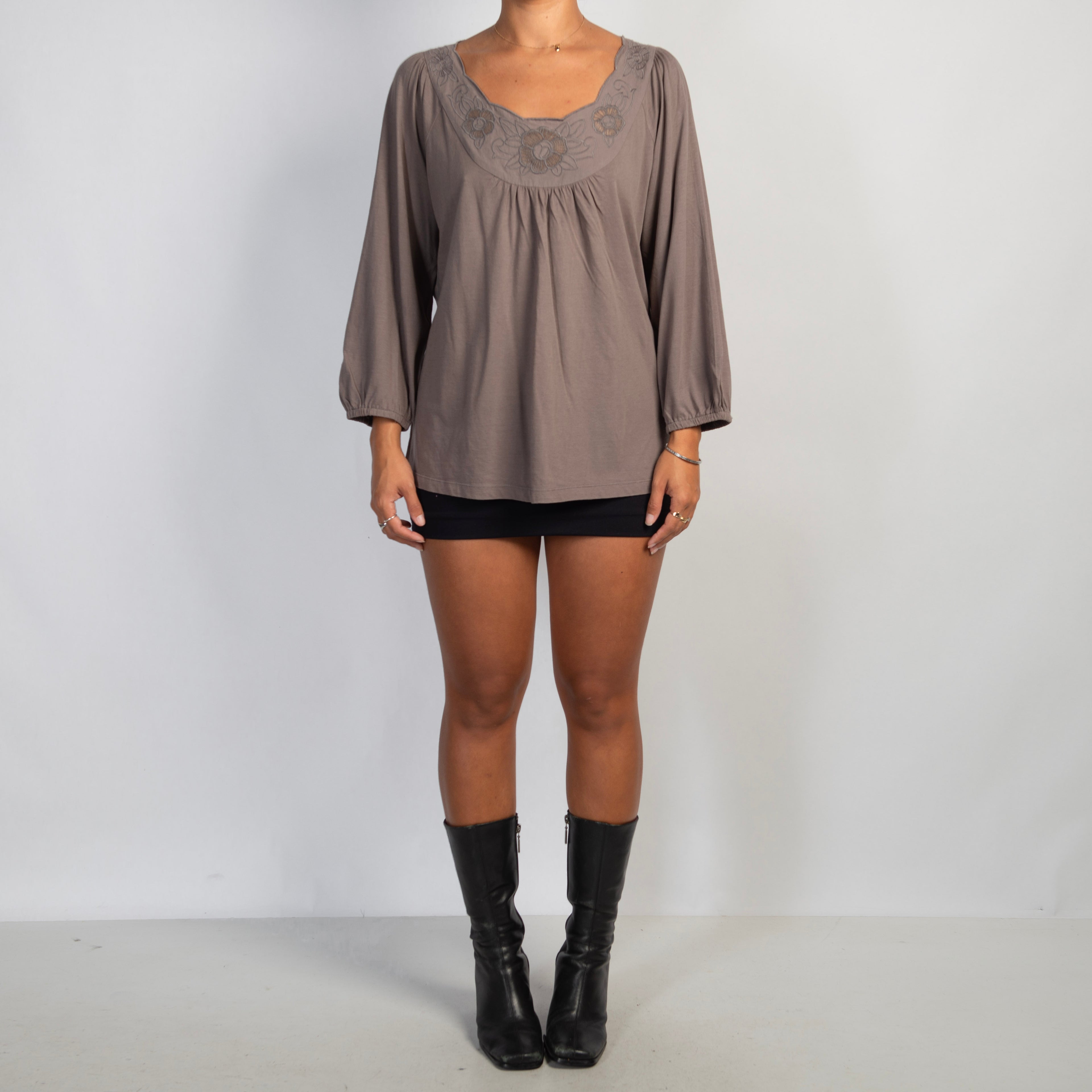 GREY PUFF SLEEVE TOP