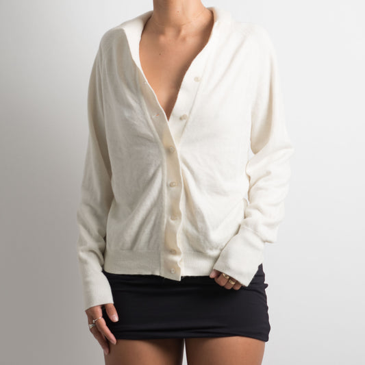 CREAM COLLARED CARDIGAN