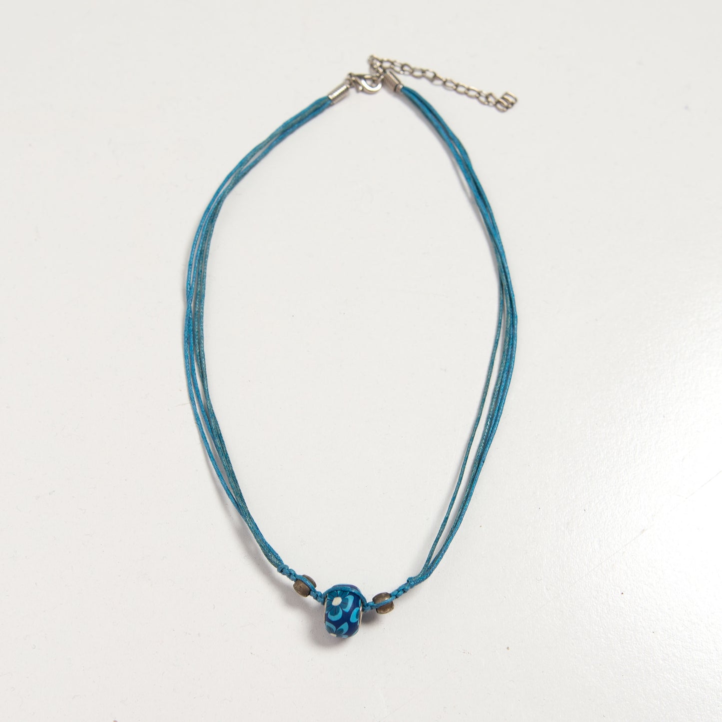 SMALL BLUE BEAD NECKLACE