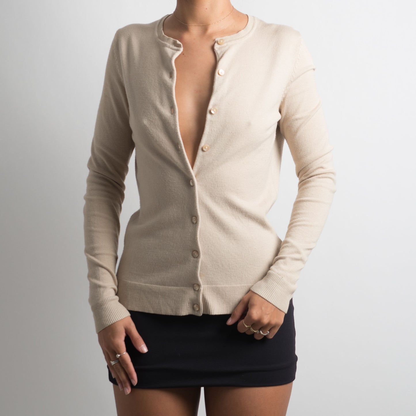 BEIGE BUTTON UP CARDIGAN