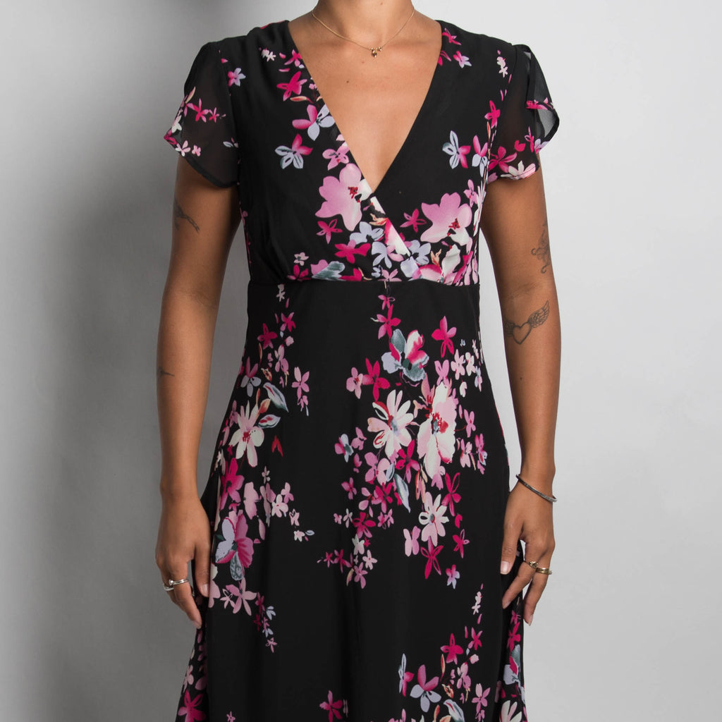BLACK FLORAL LONGLINE DRESS