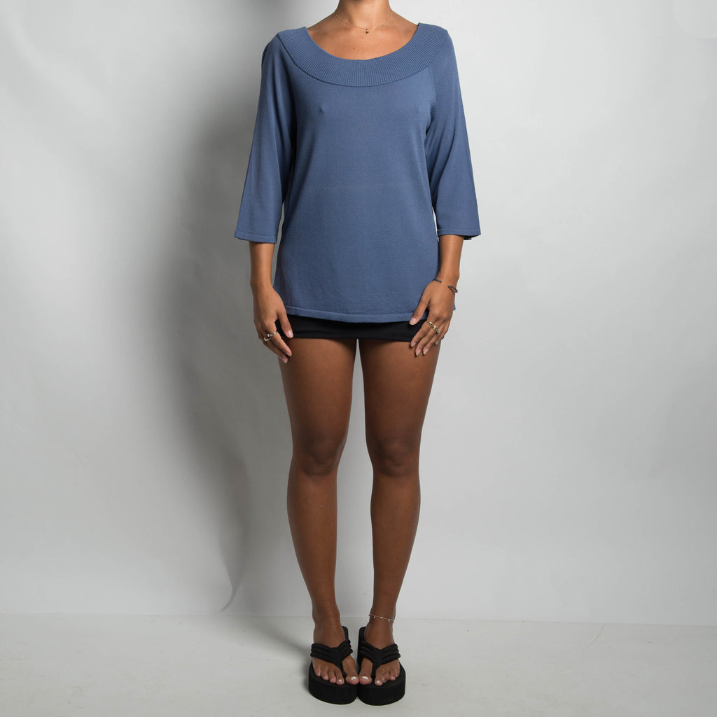 BLUE KNIT LONG SLEEVE TOP
