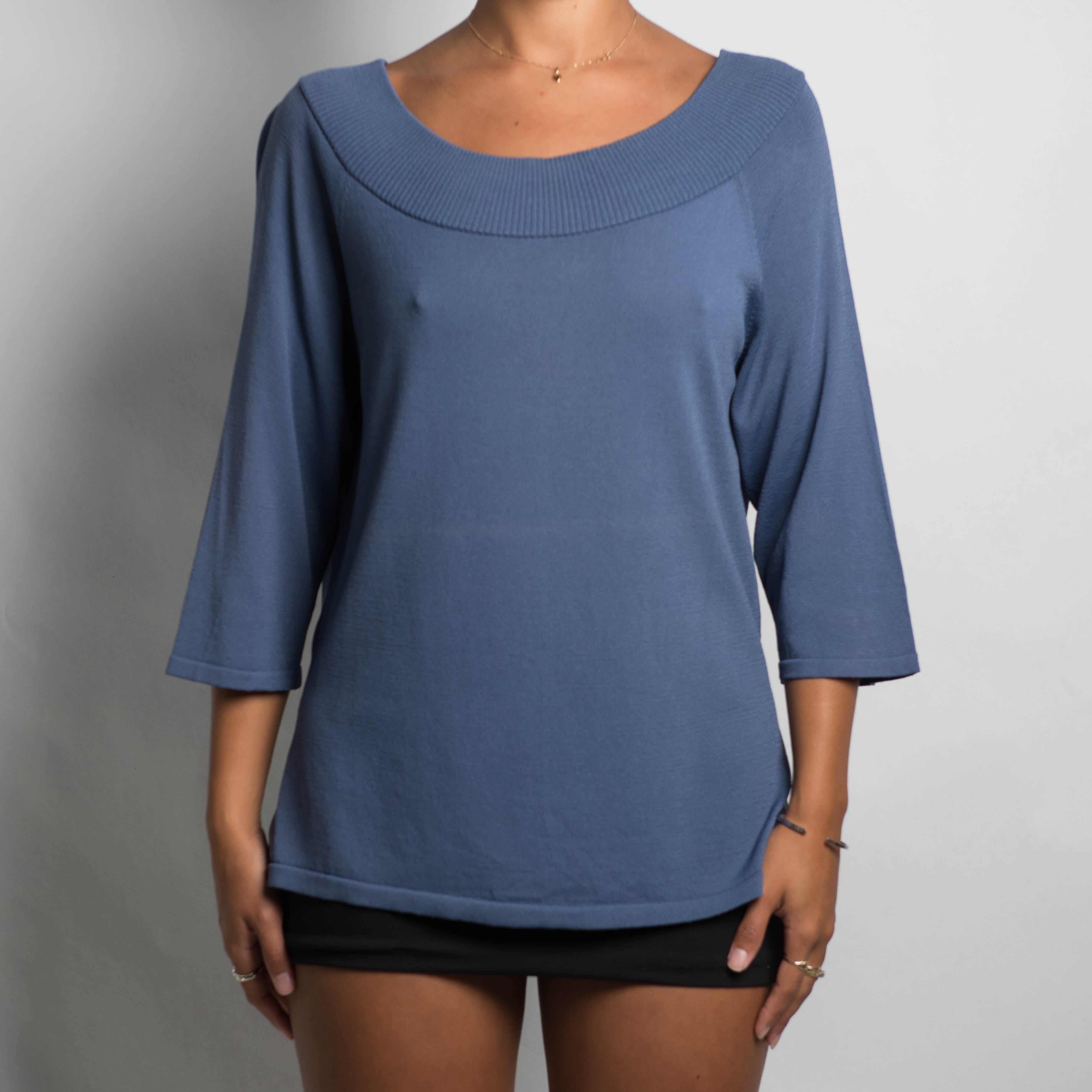 BLUE KNIT LONG SLEEVE TOP