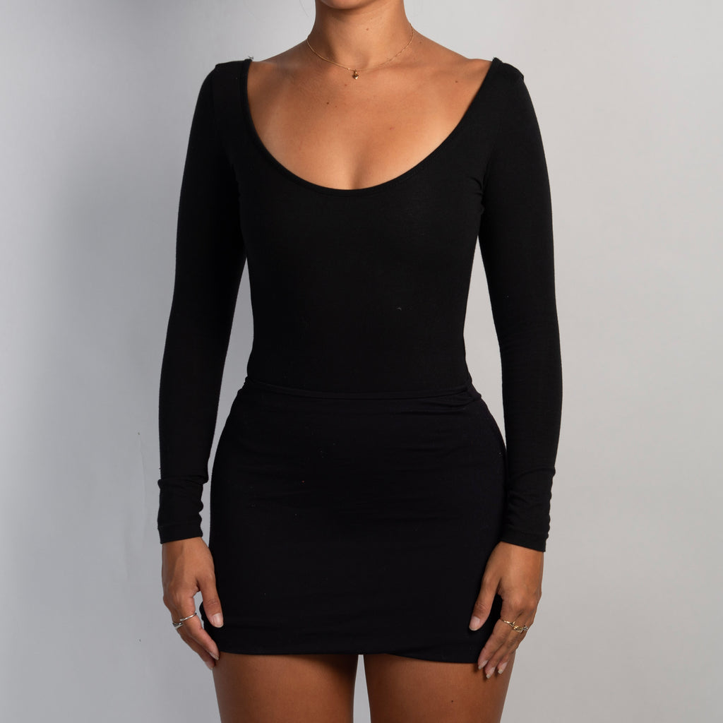 BLACK LONG SLEEVE BODYSUIT