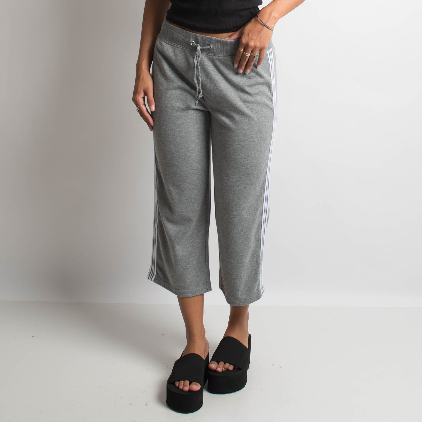 PANTALON DE SURVÊTEMENT CAPRI GRIS