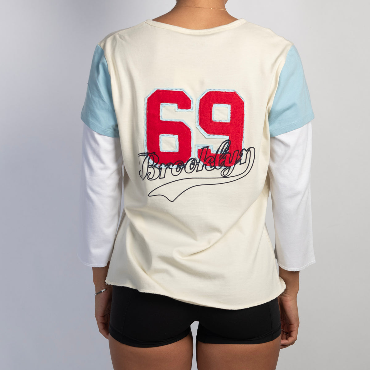 LAYERED GRAPHIC TOP