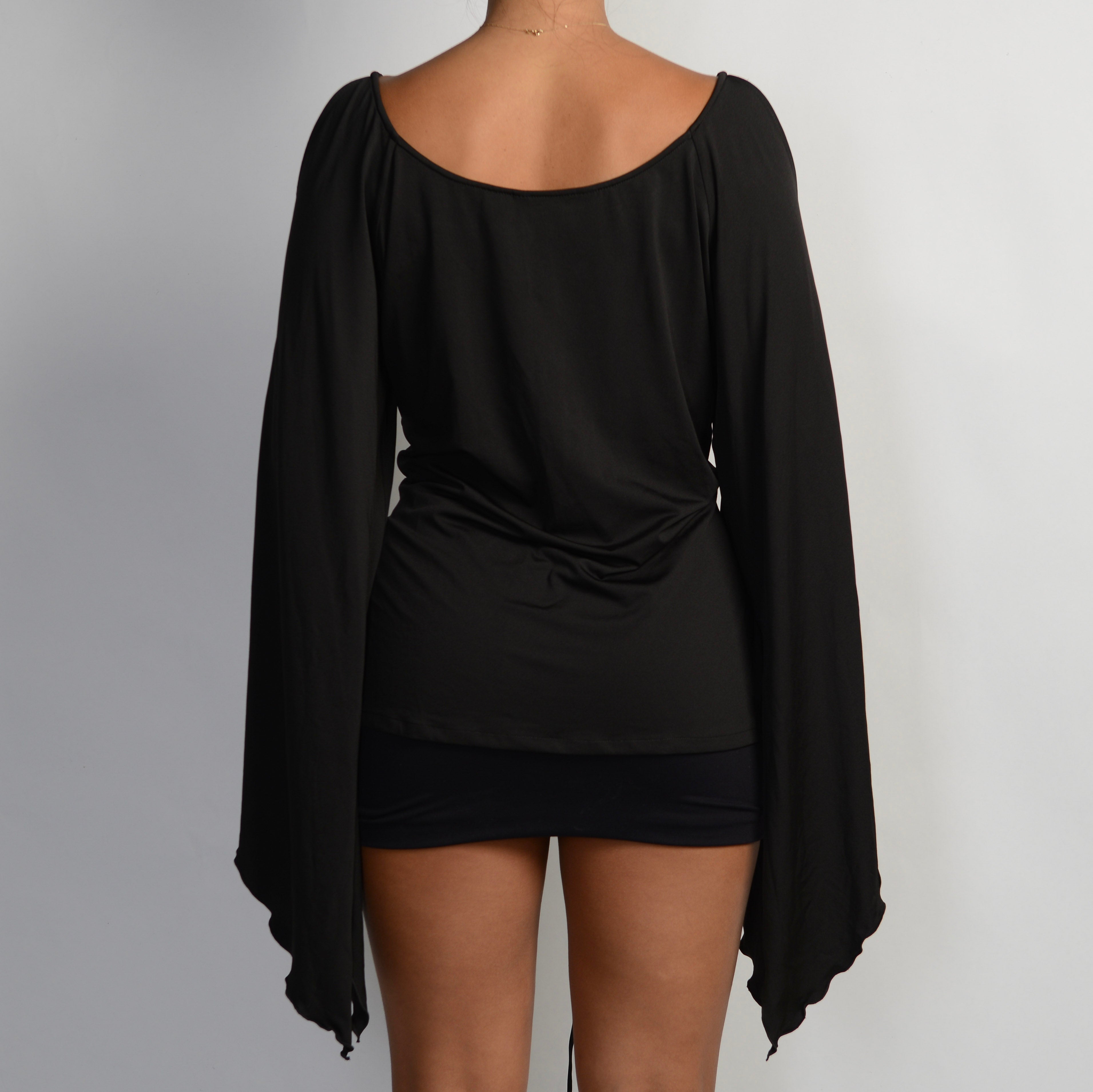 BLACK LACE FRONT TOP