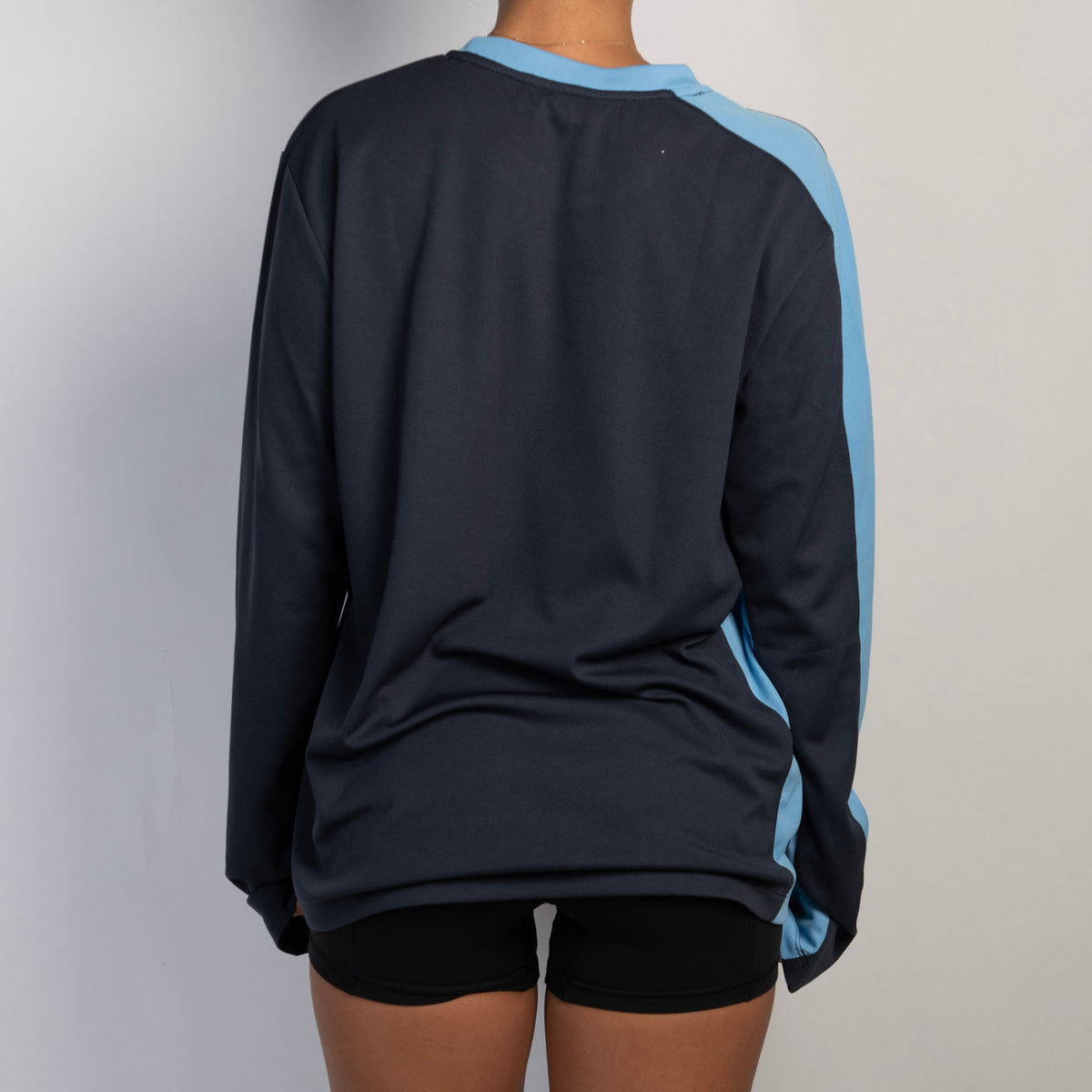 NAVY LONG SLEEVE TOP