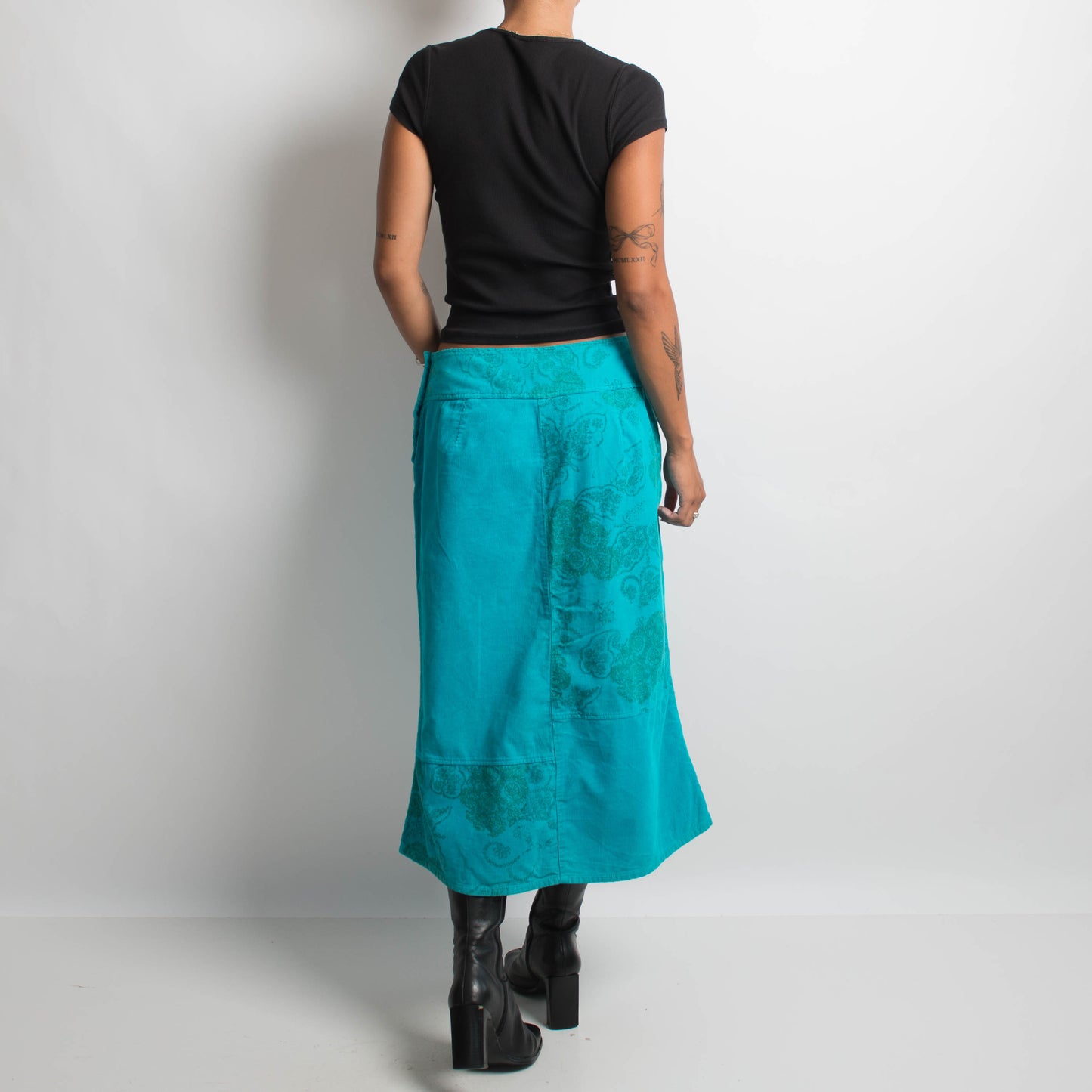 BLUE CORDUROY MIDI SKIRT