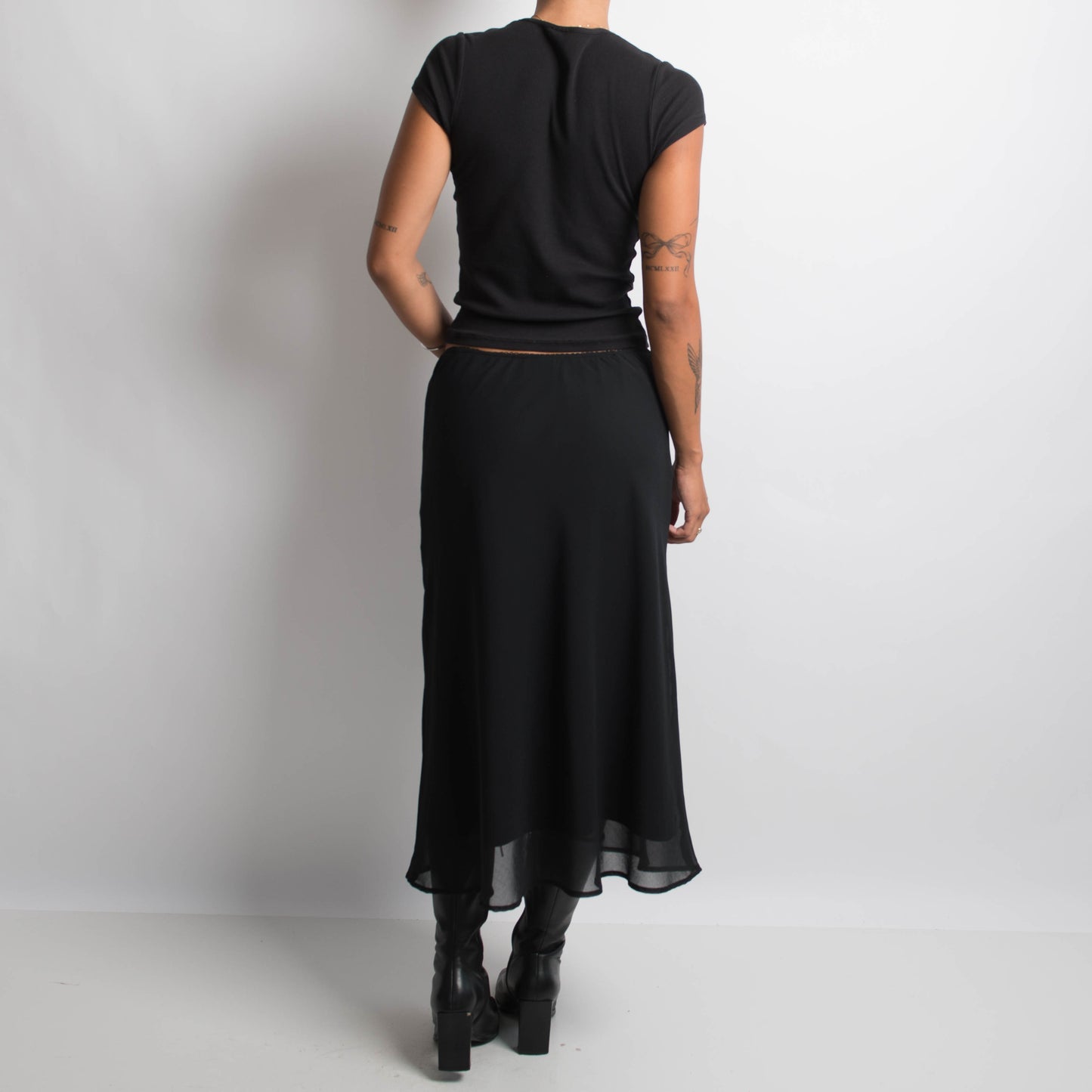 BLACK SLIP MIDI SKIRT