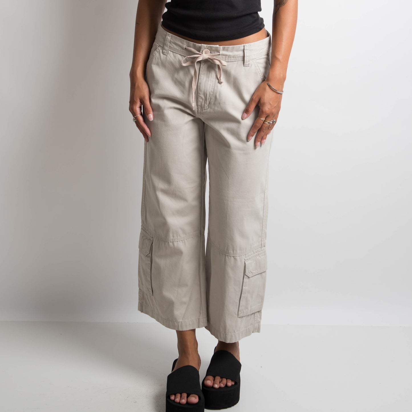 PANTALON CAPRI UTILITAIRE CRÈME