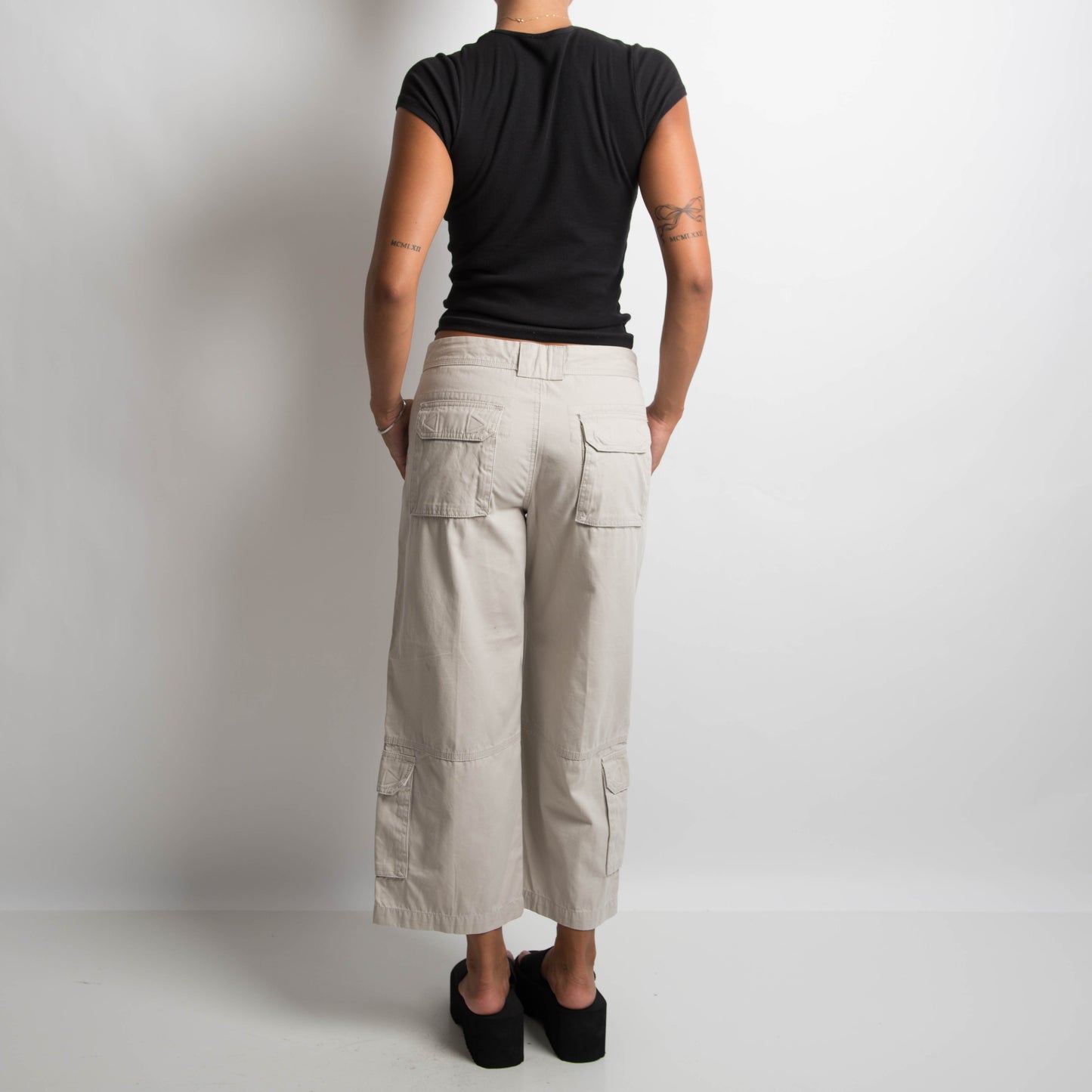 PANTALON CAPRI UTILITAIRE CRÈME