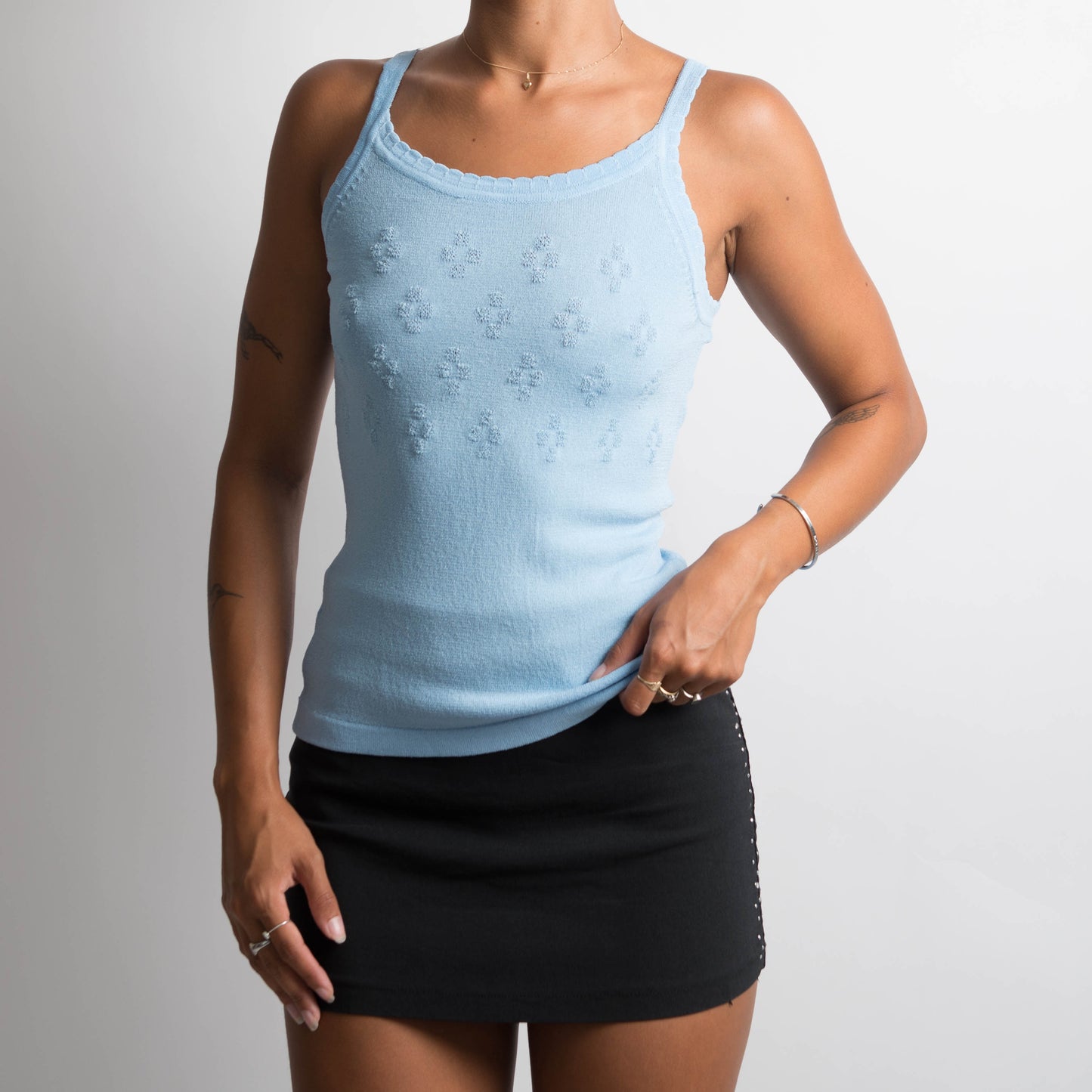 BLUE TEXTURED KNIT CAMISOLE