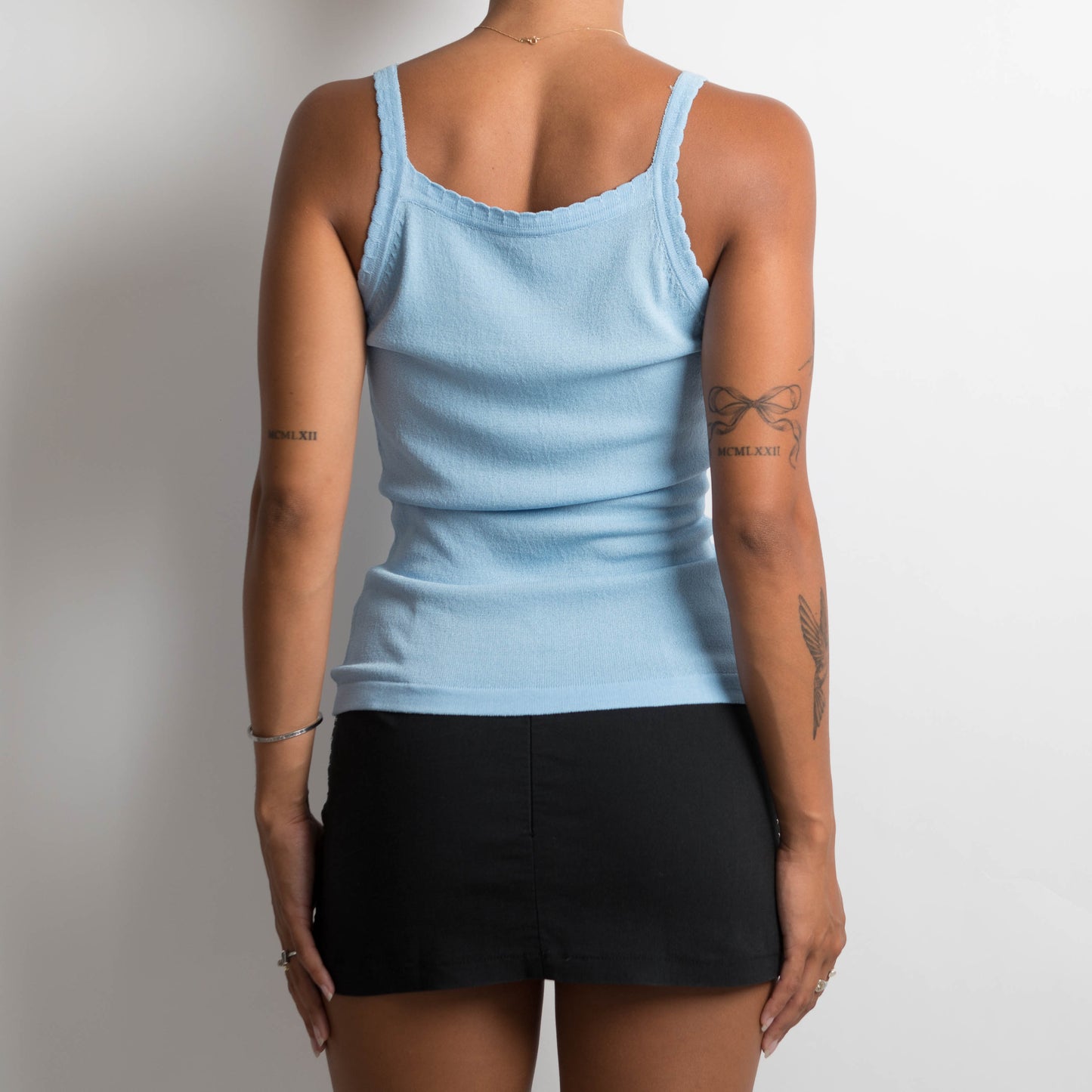 BLUE TEXTURED KNIT CAMISOLE