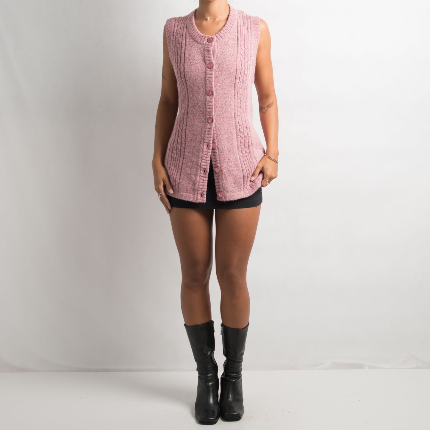 CARDIGAN EN MAILLE SANS MANCHES ROSE