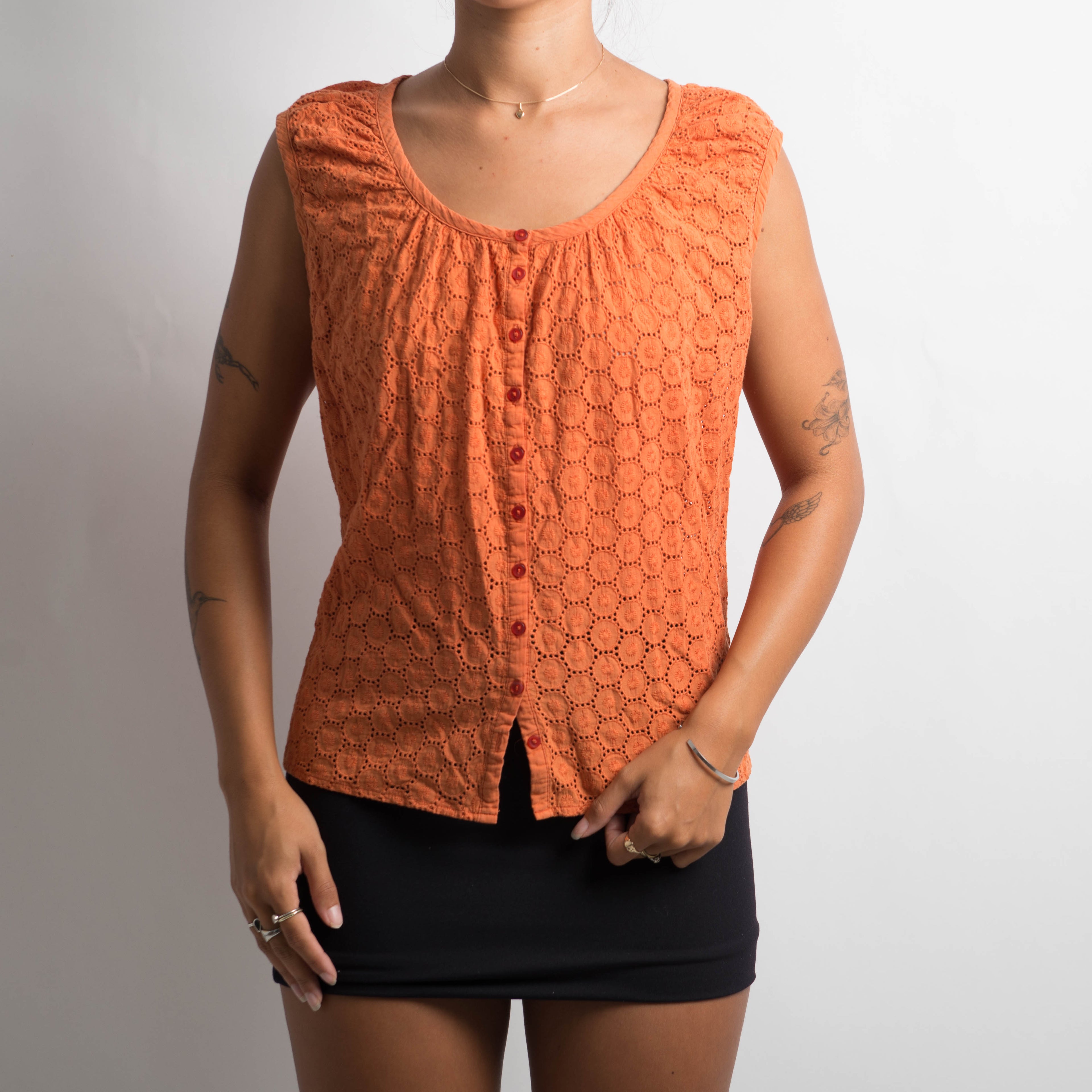 ORANGE BRODERIE TOP