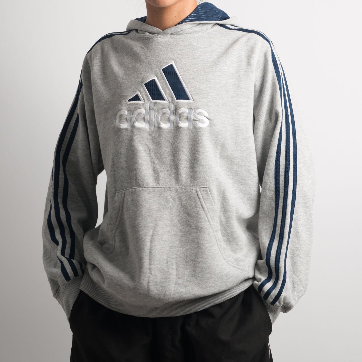 SWEAT À CAPUCHE ADIDAS GRIS