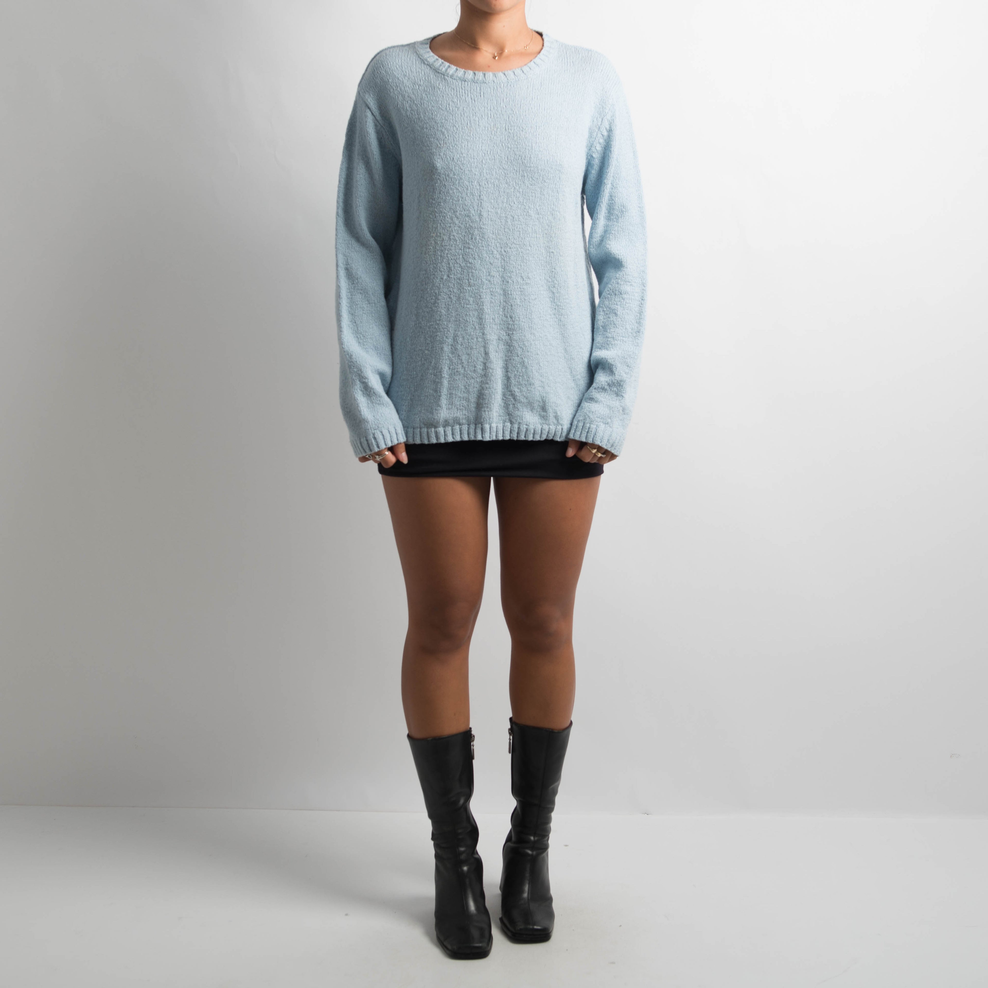 BLUE KNIT SWEATER
