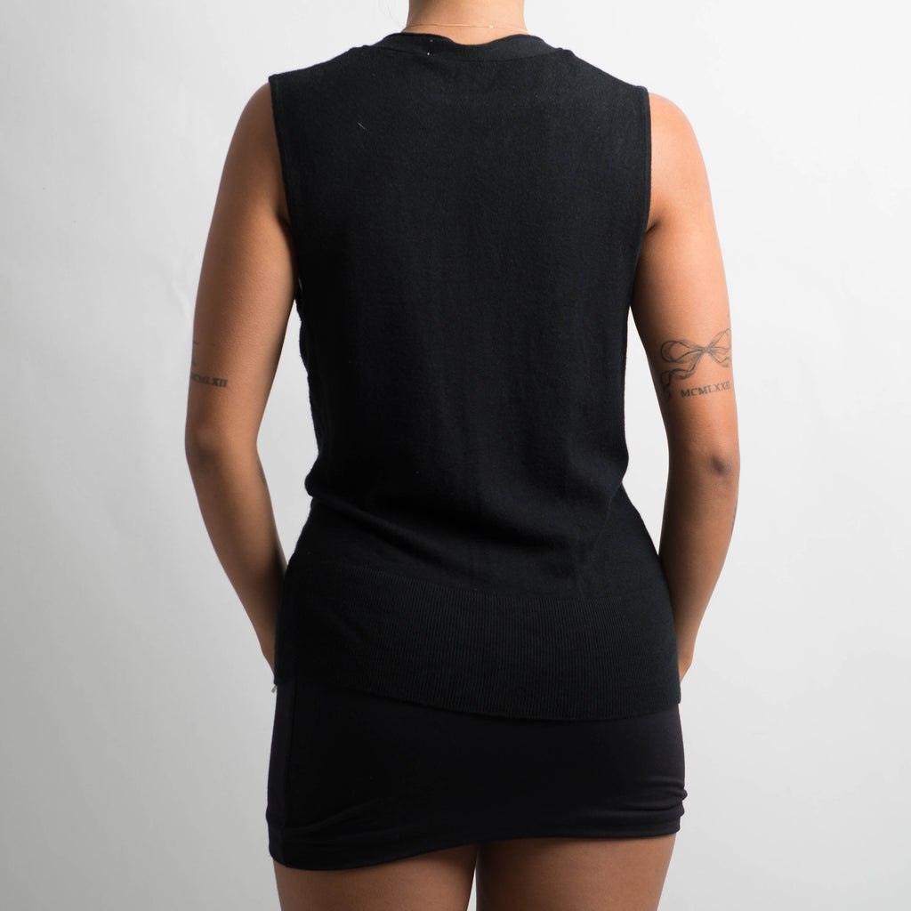 BLACK KNIT BUTTON VEST