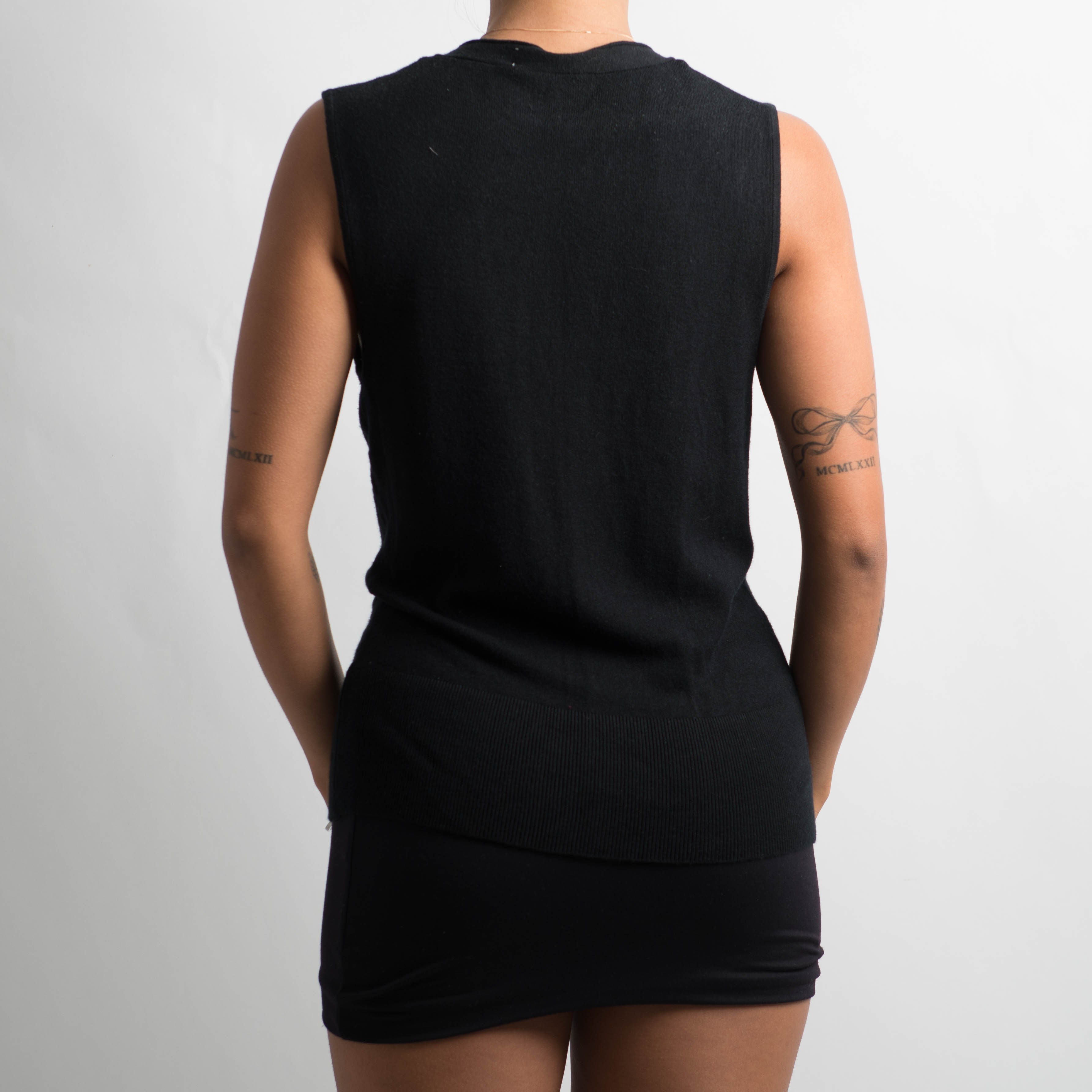 BLACK KNIT BUTTON VEST