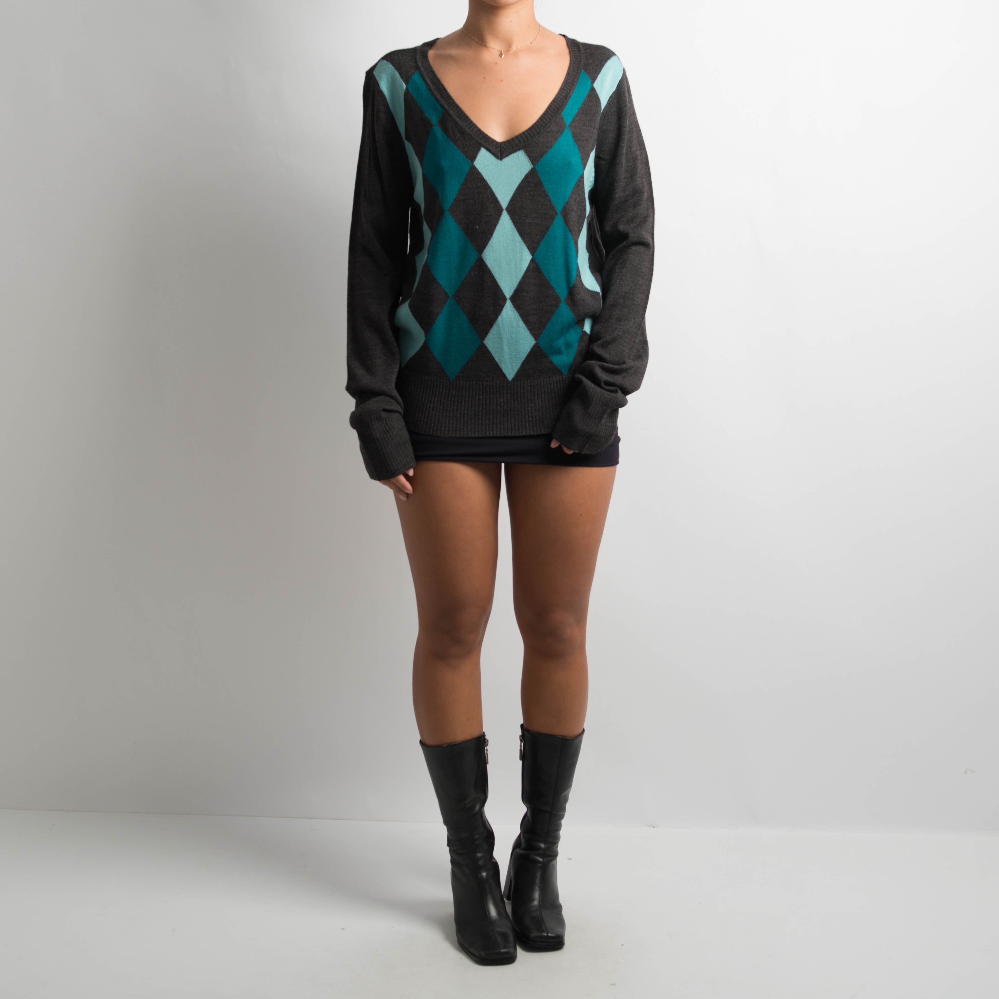 CHARCOAL ARGYLE SWEATER