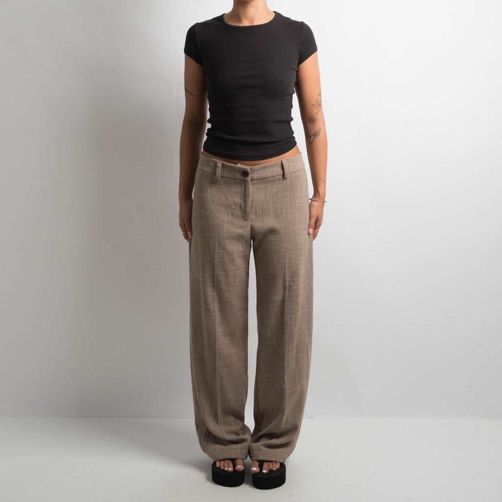 BEIGE TEXTURED TROUSERS