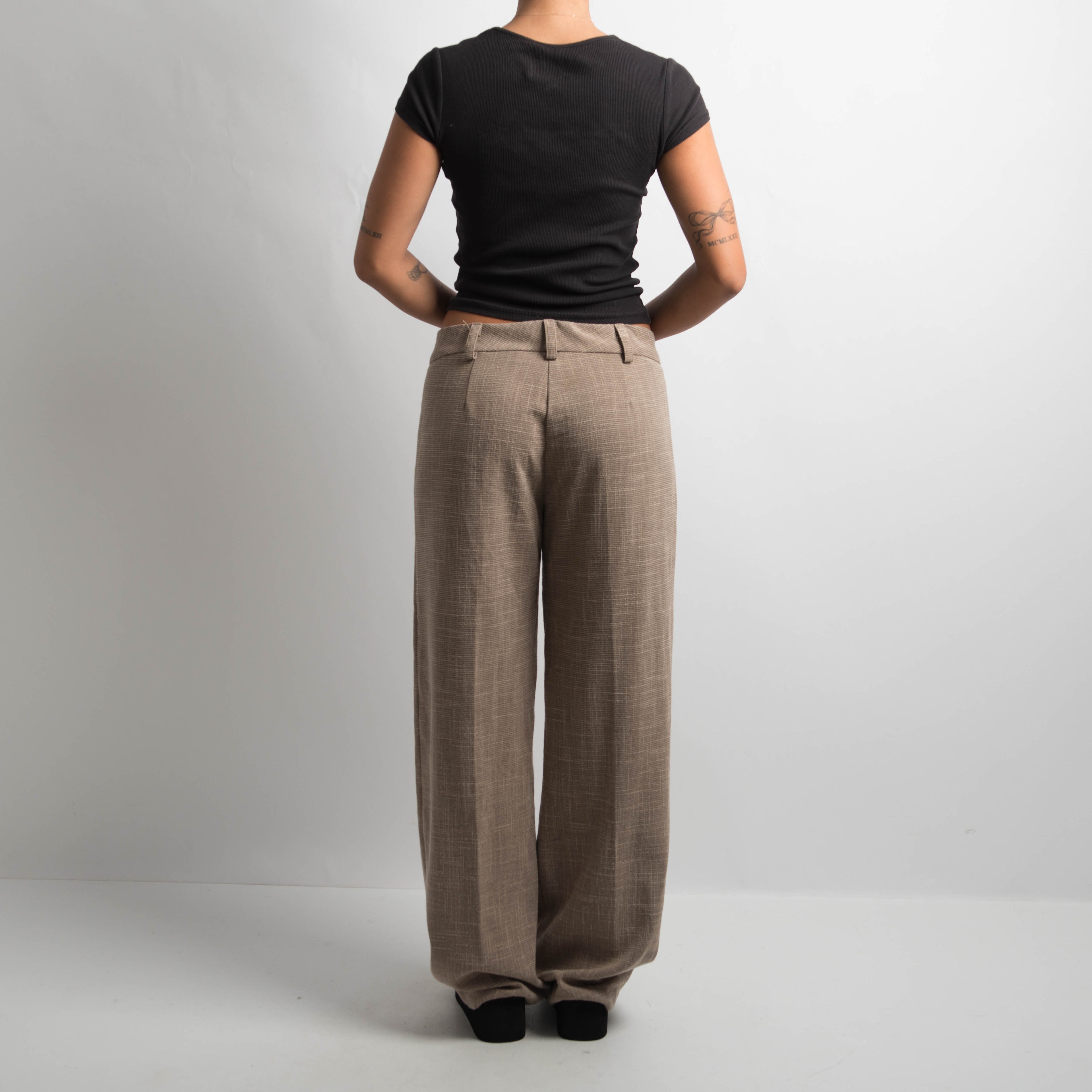 BEIGE TEXTURED TROUSERS