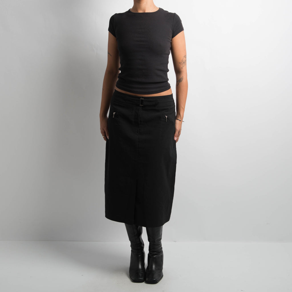 BLACK MIDI SKIRT