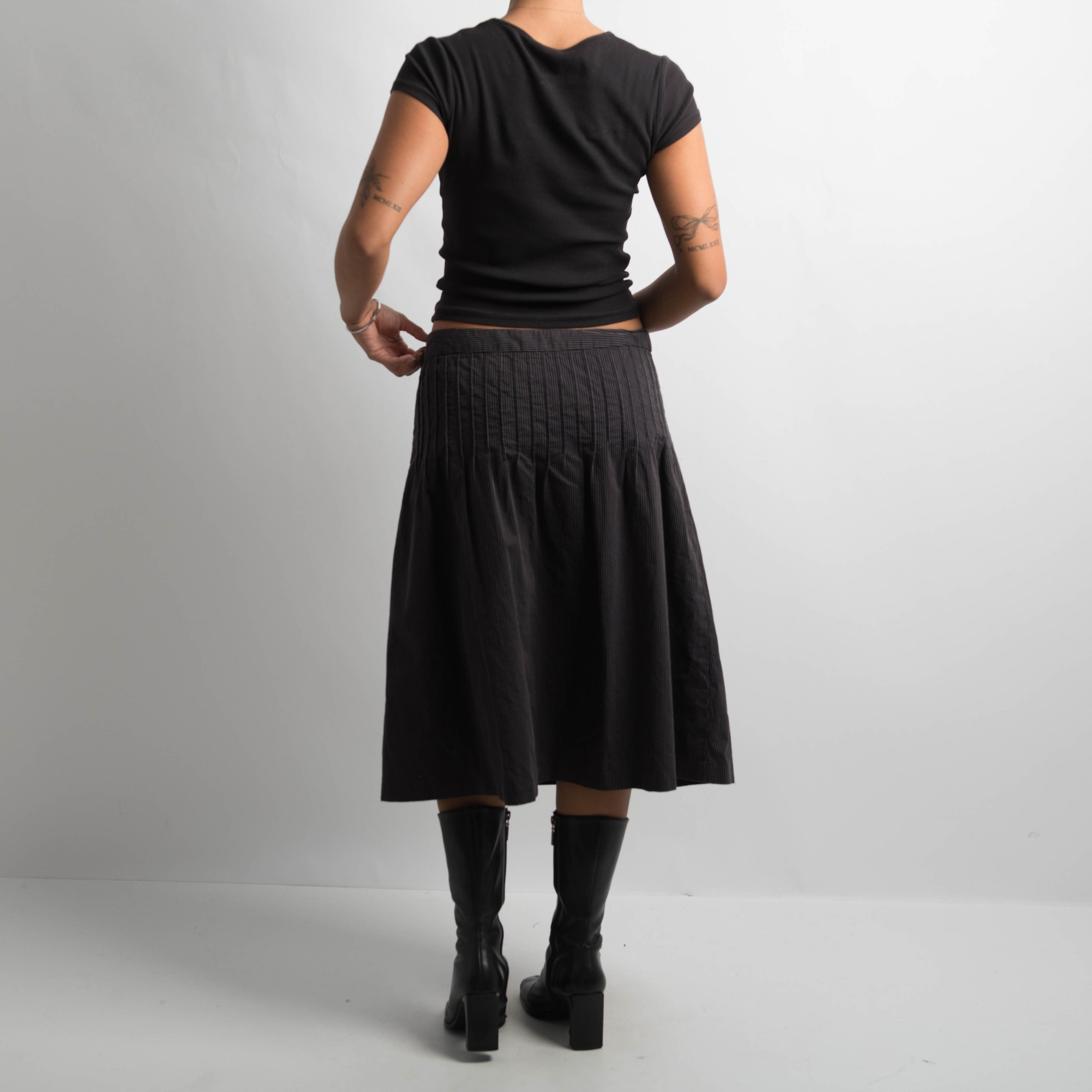 BLACK MICRO PLEAT MIDI SKIRT