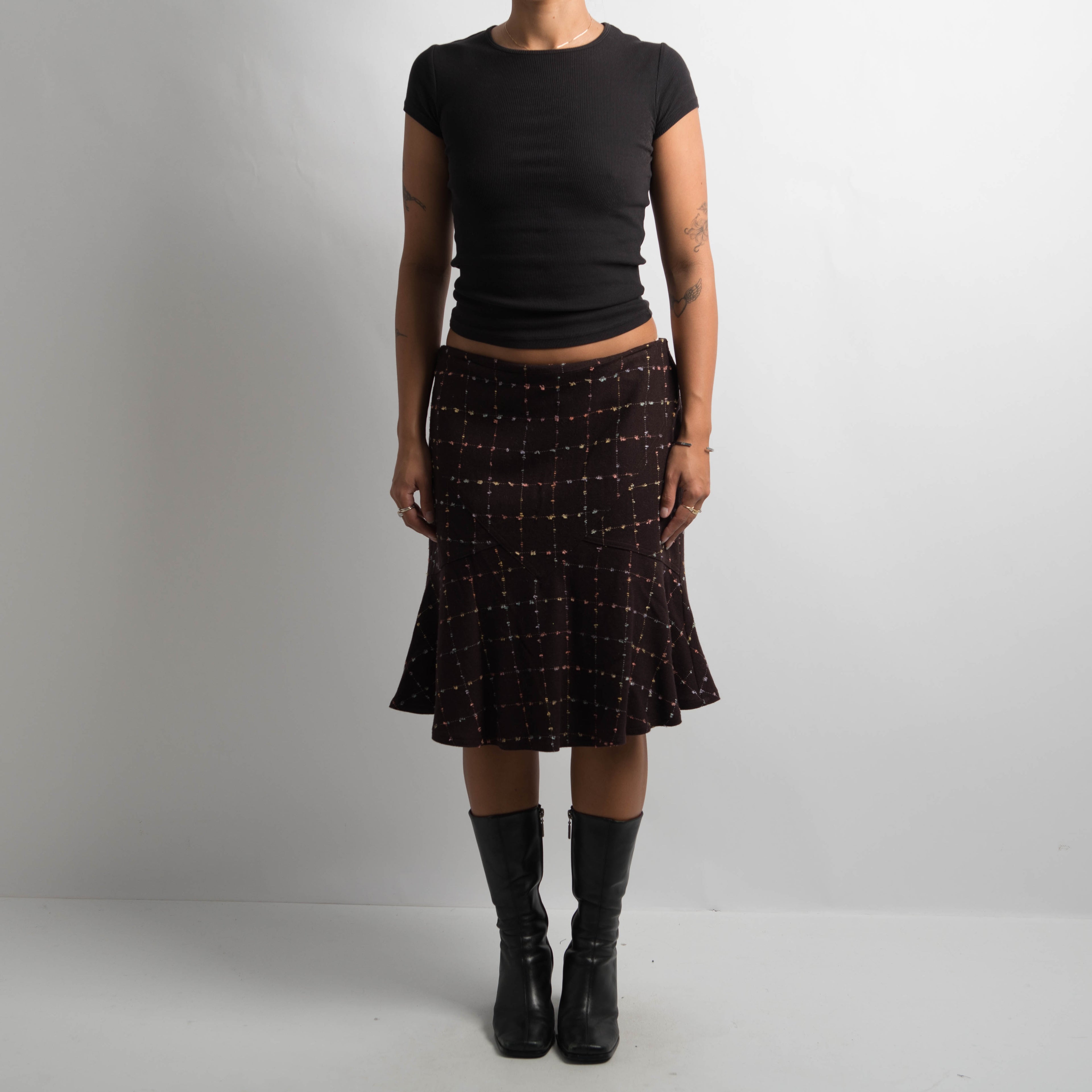 MAROON TEXTURED SKIRT