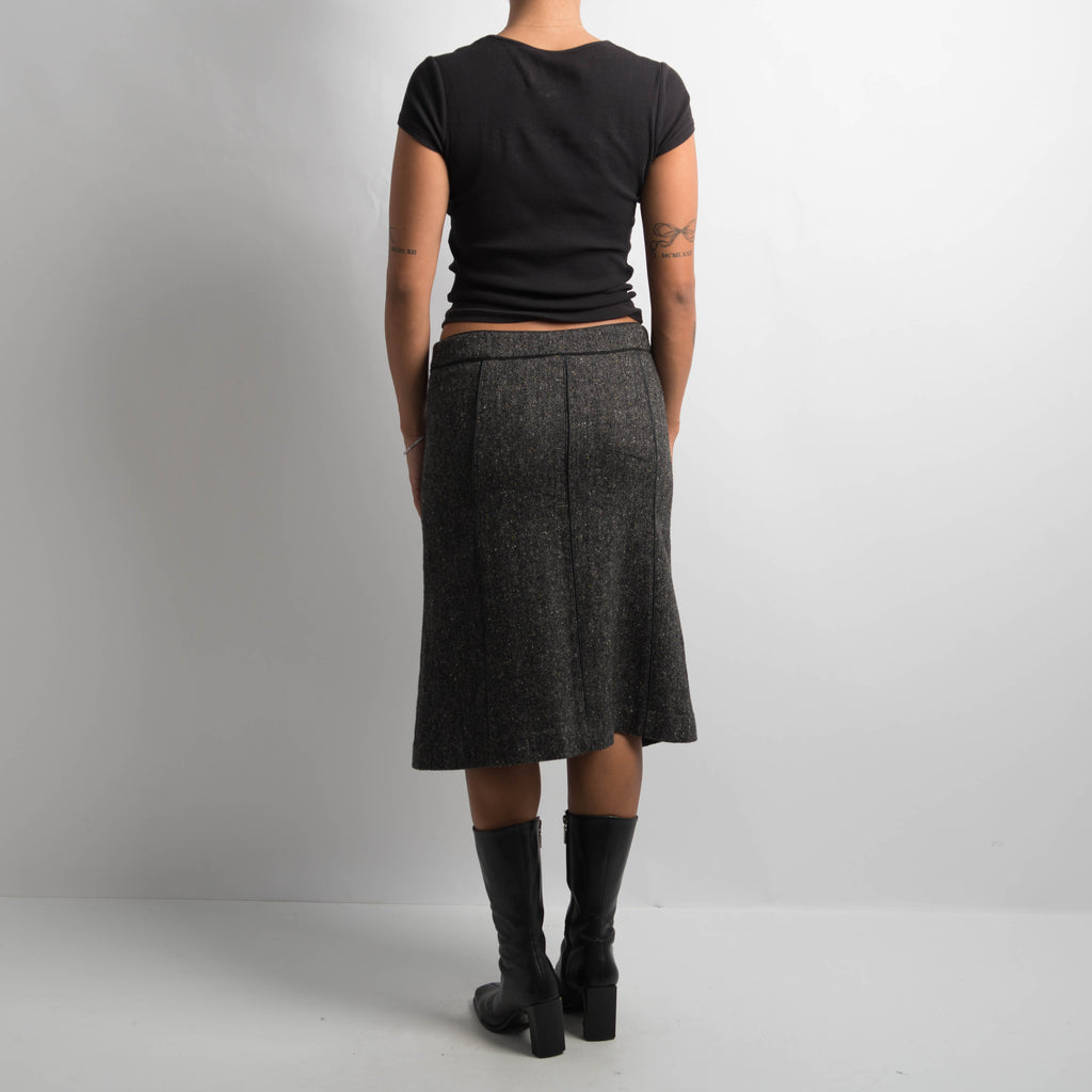 BUTTON WOOL MIDI SKIRT