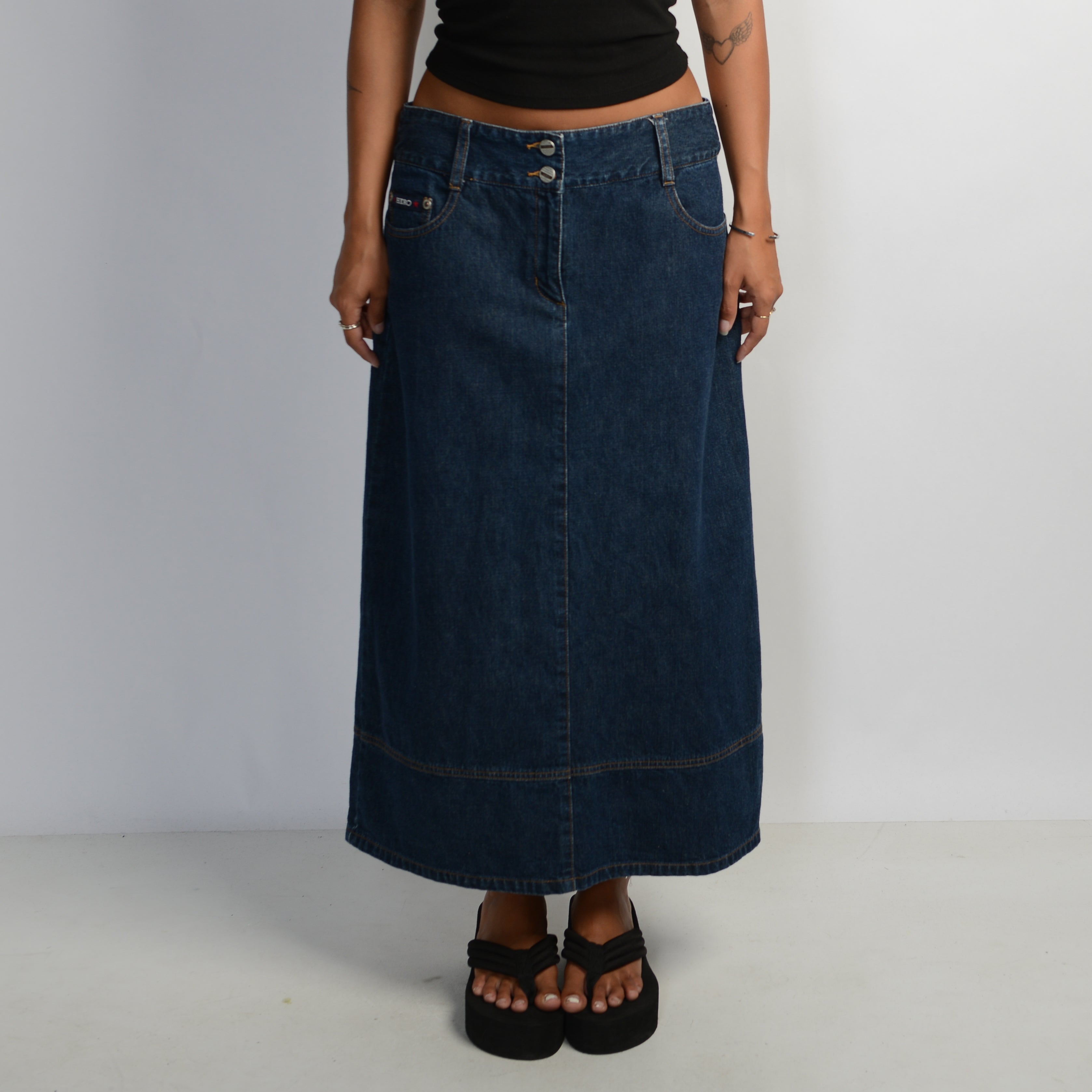 DARK WASH DENIM SKIRT