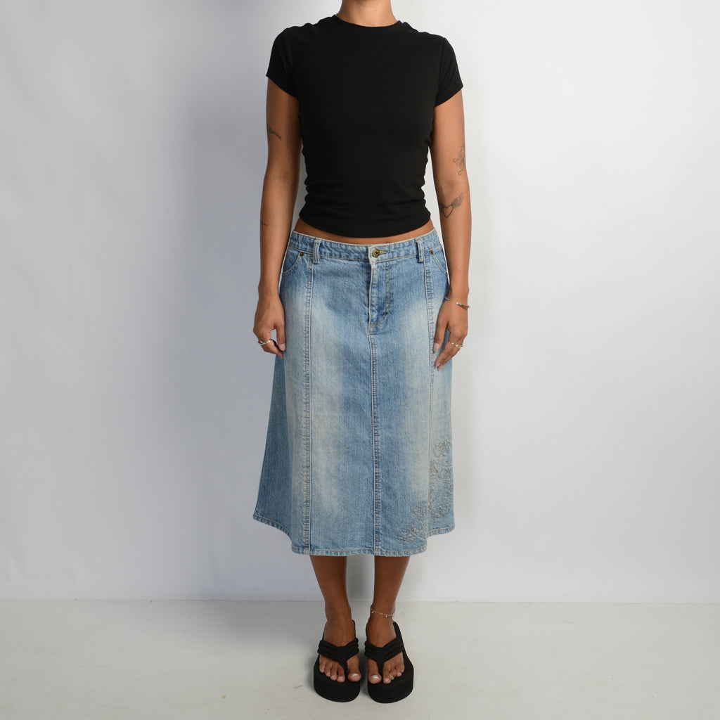 EMBROIDERED MIDI SKIRT