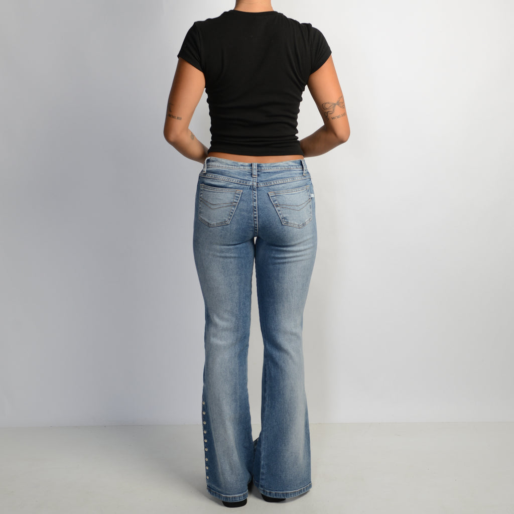 STUDDED FLARE JEANS