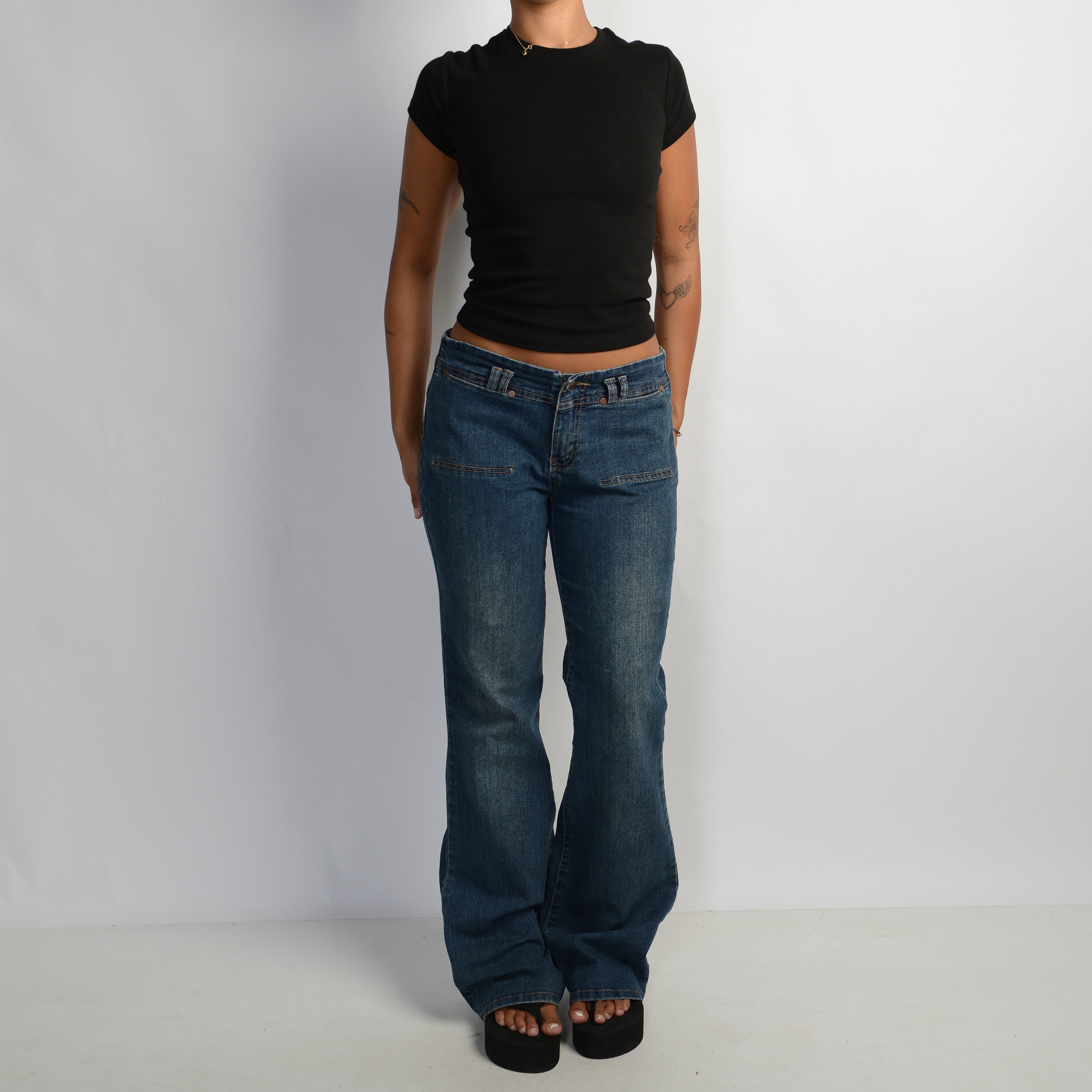 DARK WASH FLARE JEANS