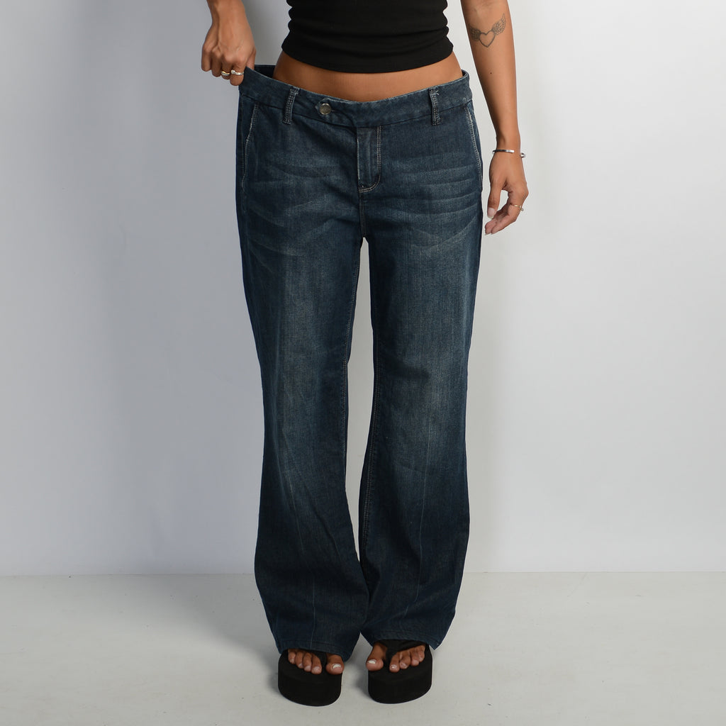 DARK WASH BOOTCUT JEANS