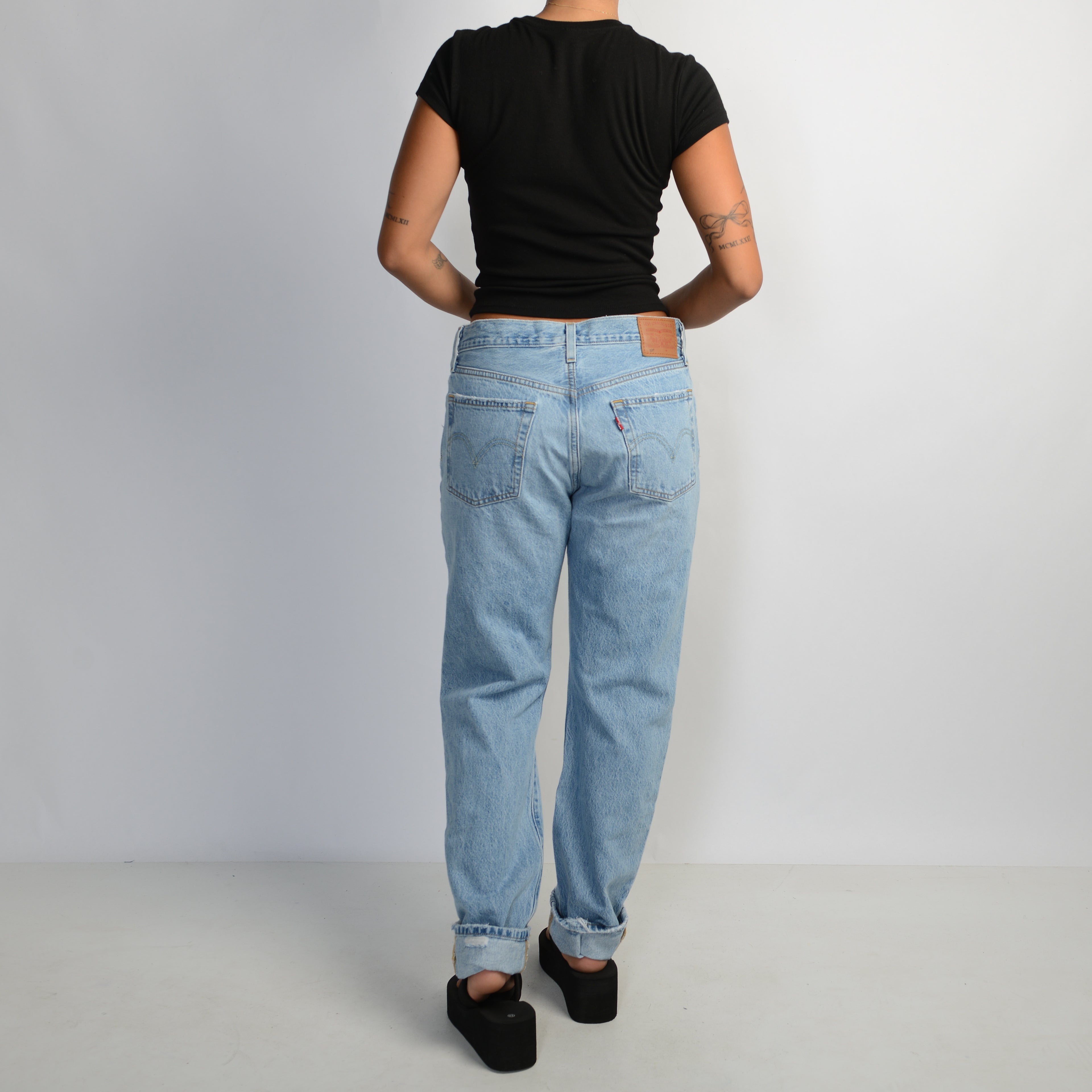 LEVIS 501 JEANS